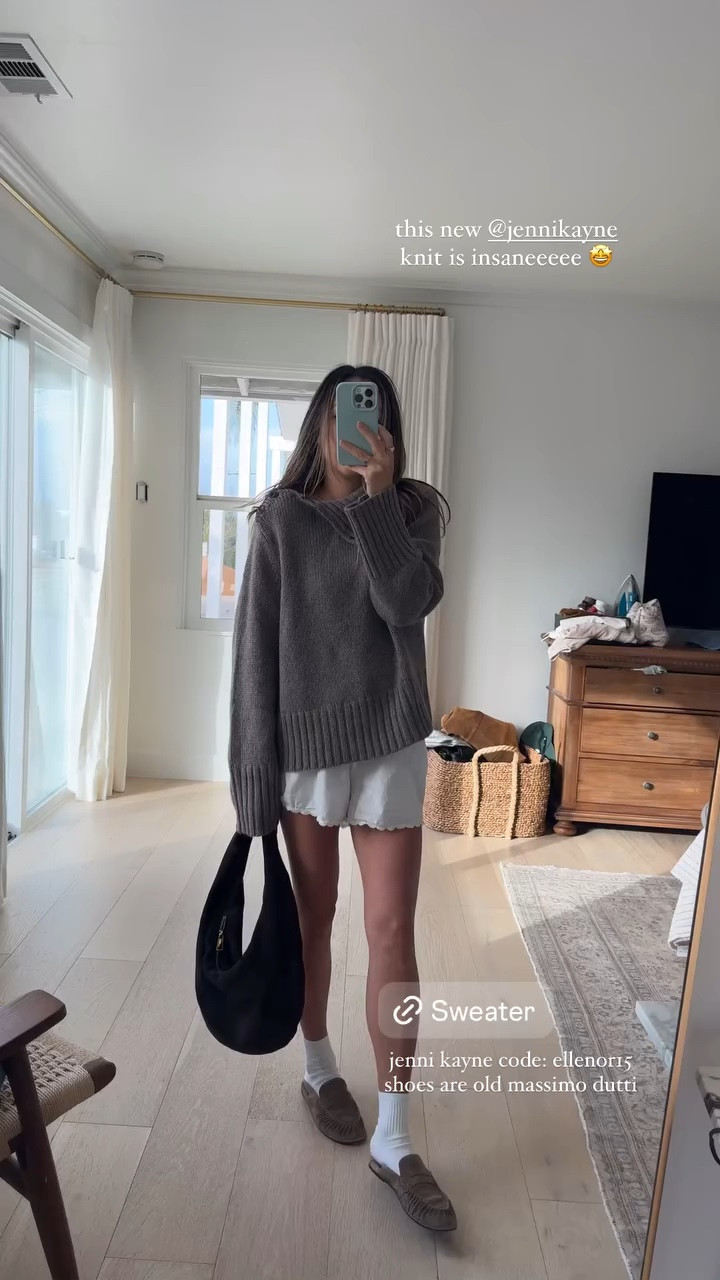 this new @jennikayne knit is insaneeeee 🤩 jenni kayne code: ellenor15
shoes are old massimo dutti