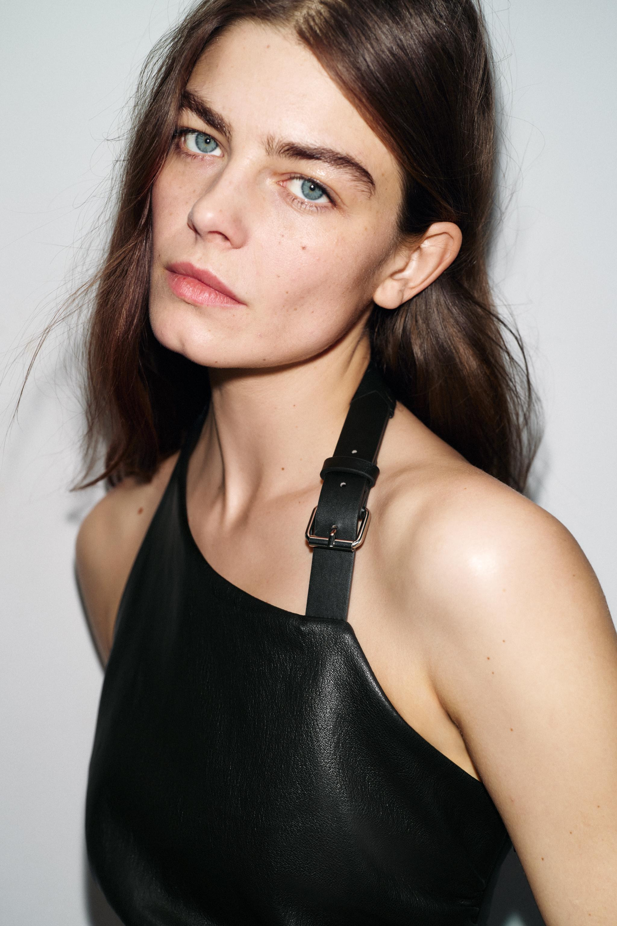 BUCKLE HALTER TOP | Zara US