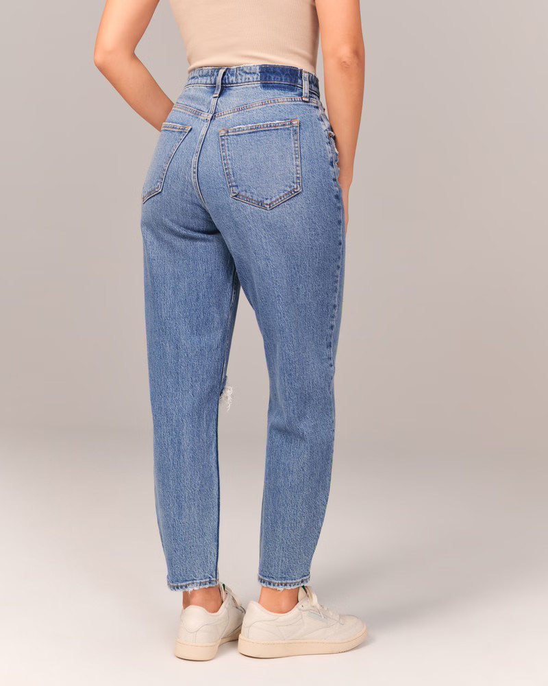 Women's Curve Love High Rise 80s Mom Jean | Women's Up To 40% Off Select Styles | Abercrombie.com | Abercrombie & Fitch (US)
