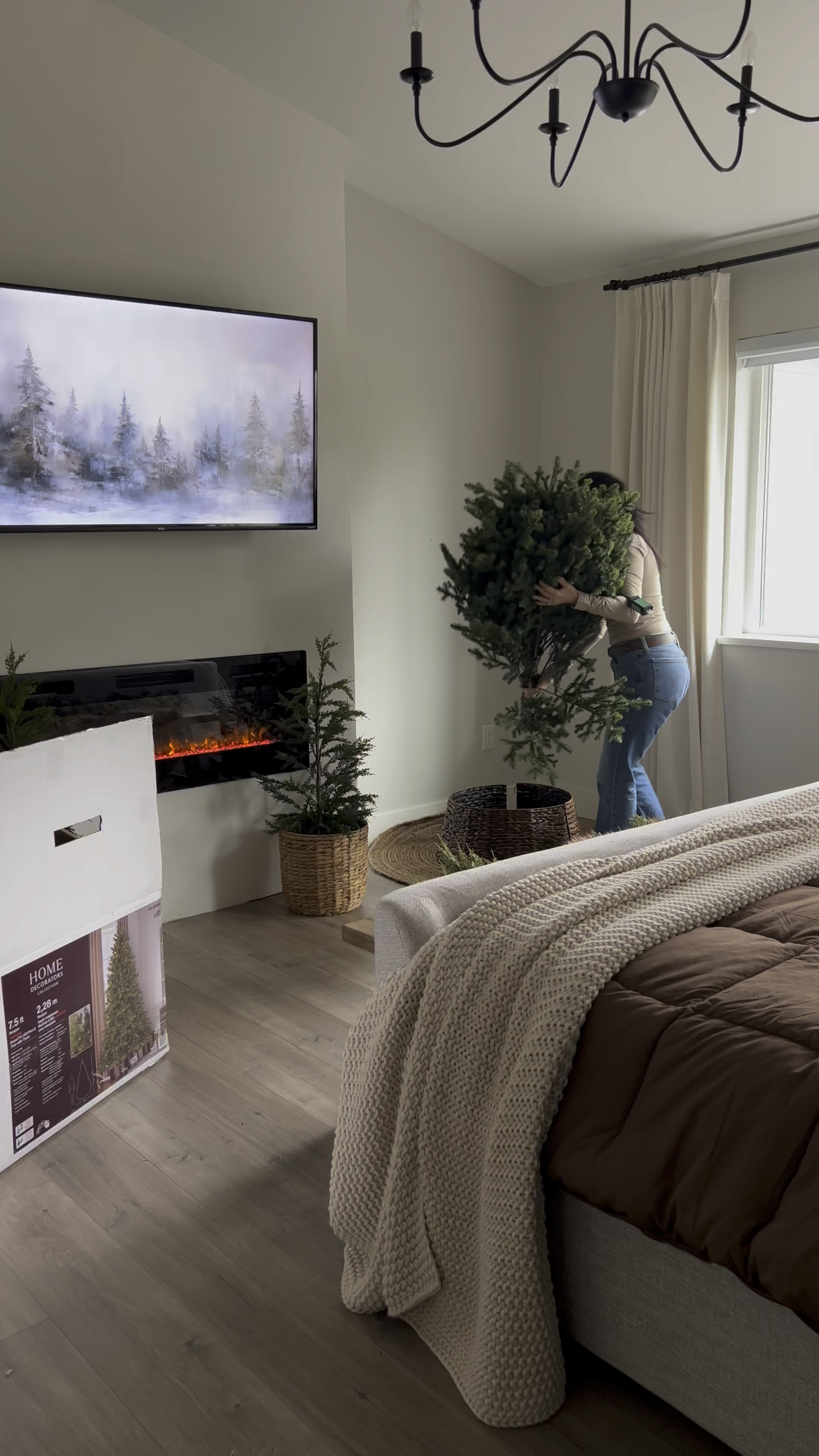 Setting up a new tree for the bedroom! Right out of the box, easy set up, very little fluffing. This is from Home Depot: 7.5 ft elegant grand fir..twinkling option, timer and remote included! 
I’m really impressed with this tree..a beautiful realistic shape, and just enough lights! 


#LTKSeasonal #LTKHoliday #LTKHome