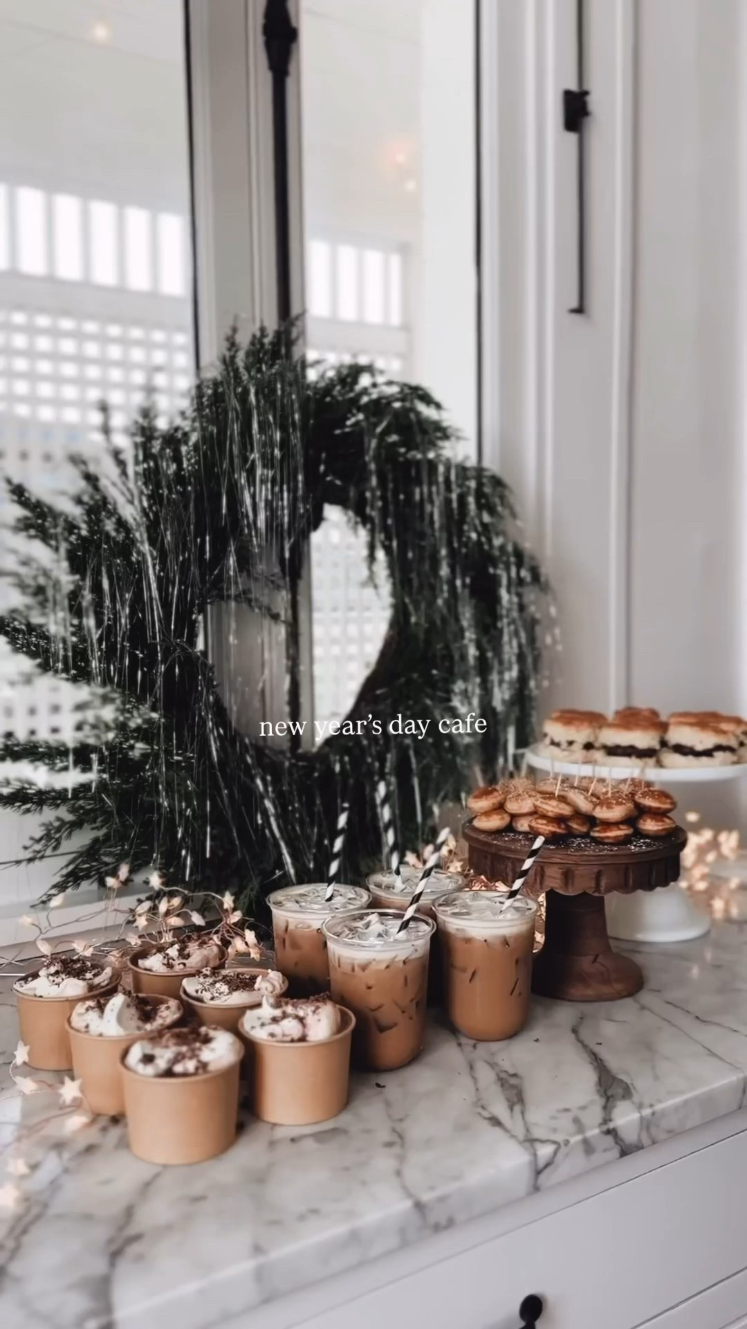 New Year’s Day cafe 🪩☕️🖤🎵🥞