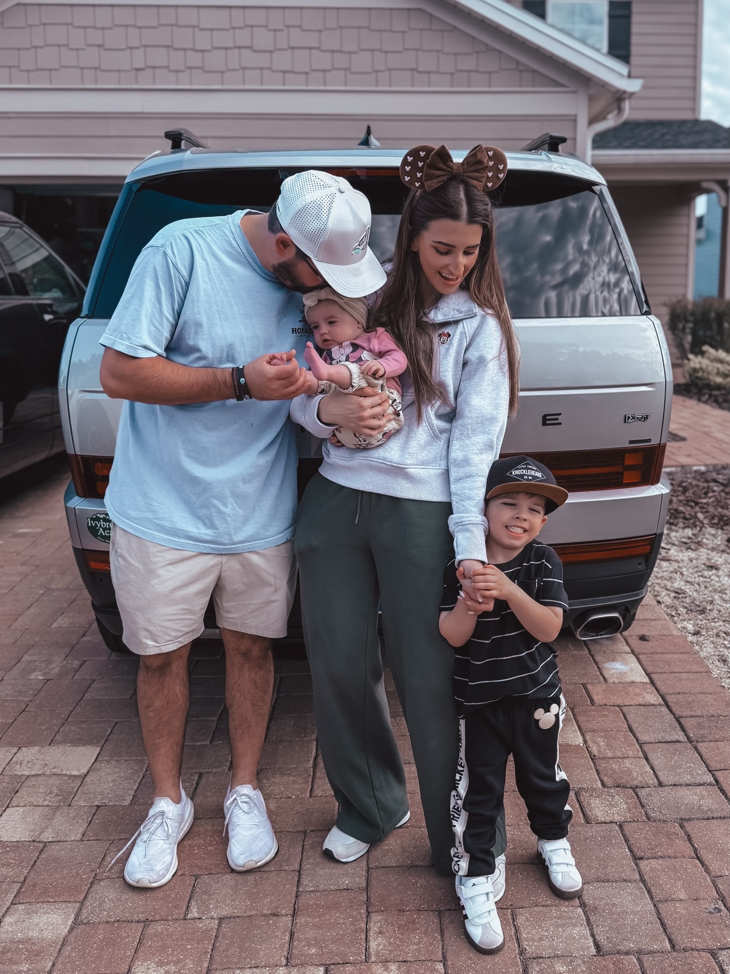 disney bound with our big guy 🐭✨
baby girl is home soaking up all the gigi time 🤍

.
.
.

#disneybound #disneywithkids #lennox #poppi #siblingslove❤️