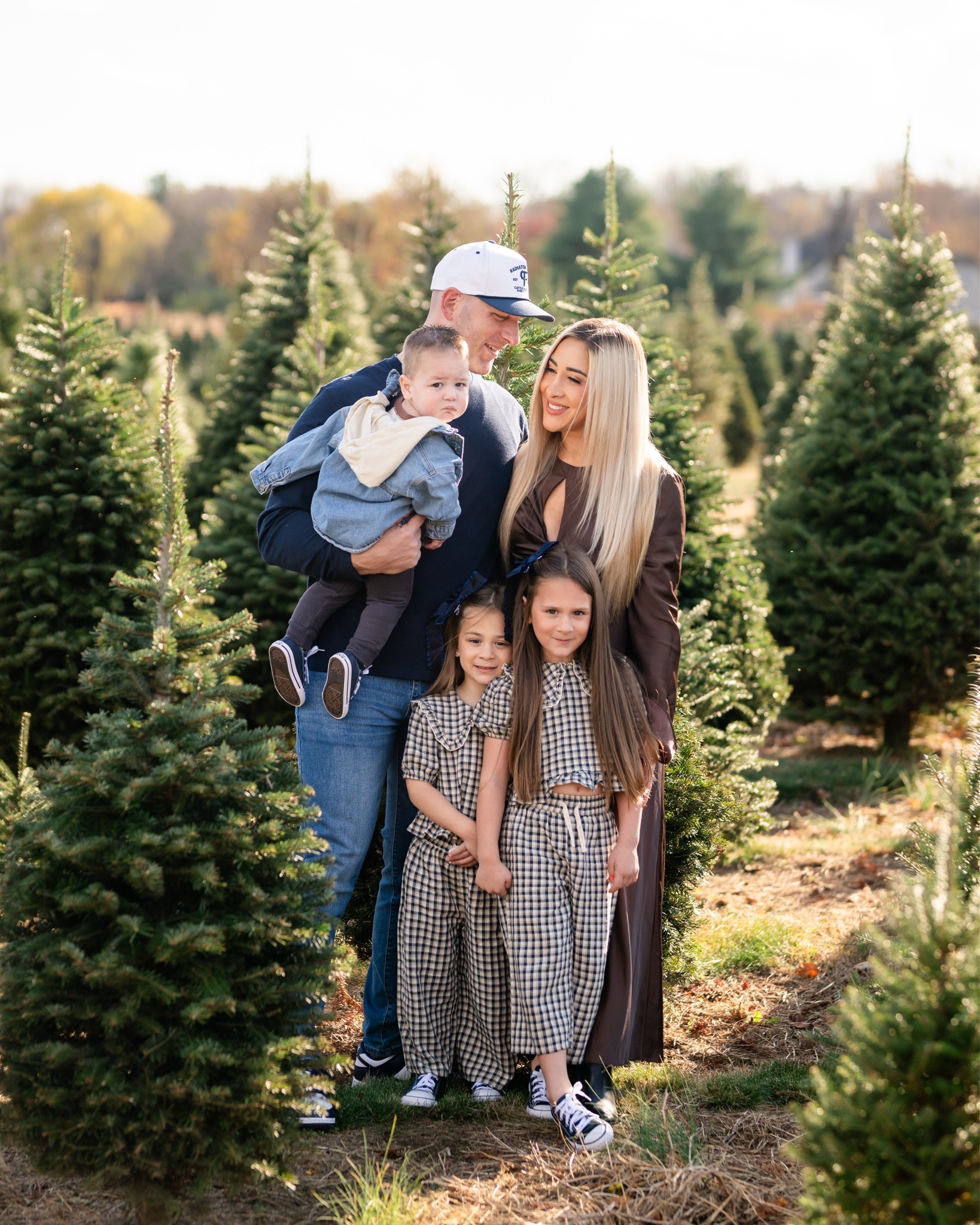 Christmas family photo outfits 🤎
#christmas #familyphotos #photography

#LTKKids #LTKHome #LTKHoliday