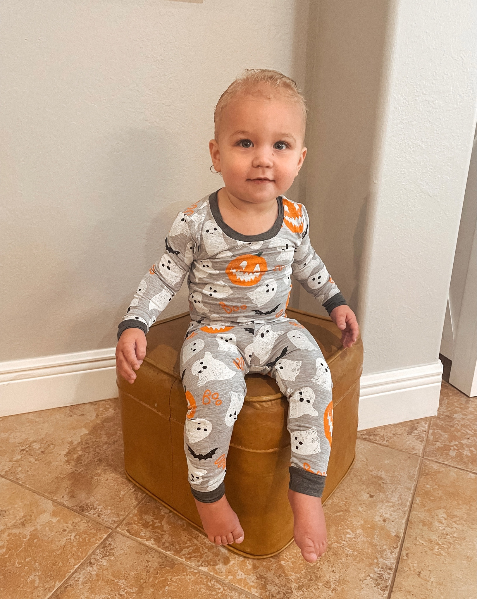 Fun glow-in-the-dark Halloween pjs! 