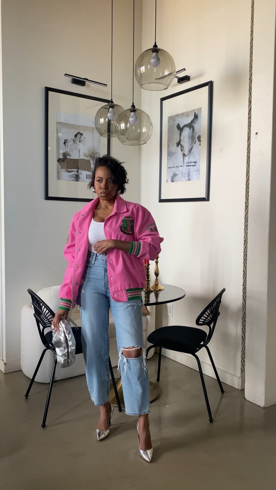 This look can be created with any over sized bomber jacket.  

#LTKVideo #LTKstyletip #LTKover40