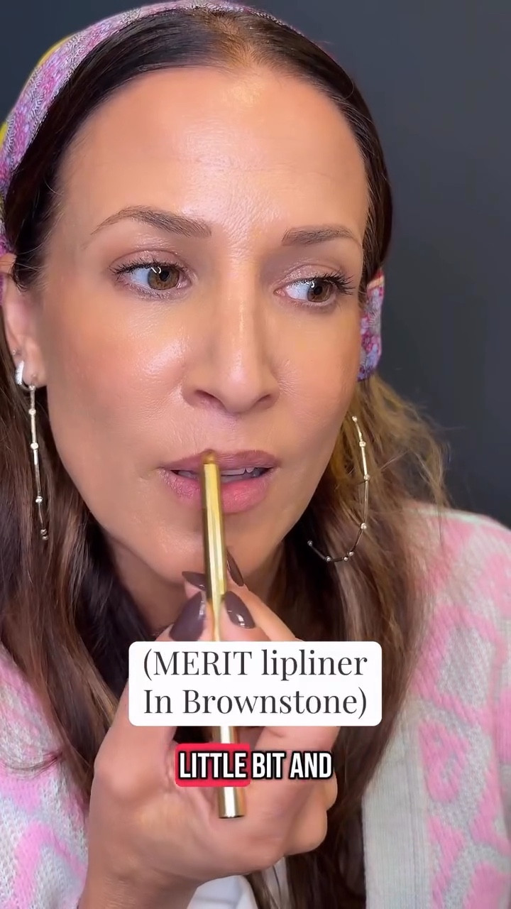 My favorite Lipsticks and Liners!!
Where my lipstick girlies at??!! 
Shout out your favs!!?

 #lipsticktutorial #nudelip #fentyglow #makeupfavorites #hourglasscosmetics #lipcombo 

#LTKBeauty #LTKStyleTip #LTKOver40