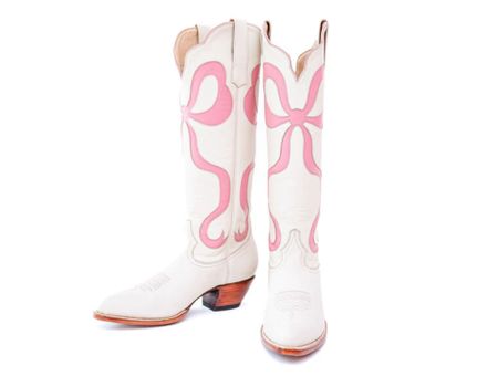 Petite Paloma bow boots 
Cowgirl boots 
Rodeo 
Rodeo style 
Western boots 