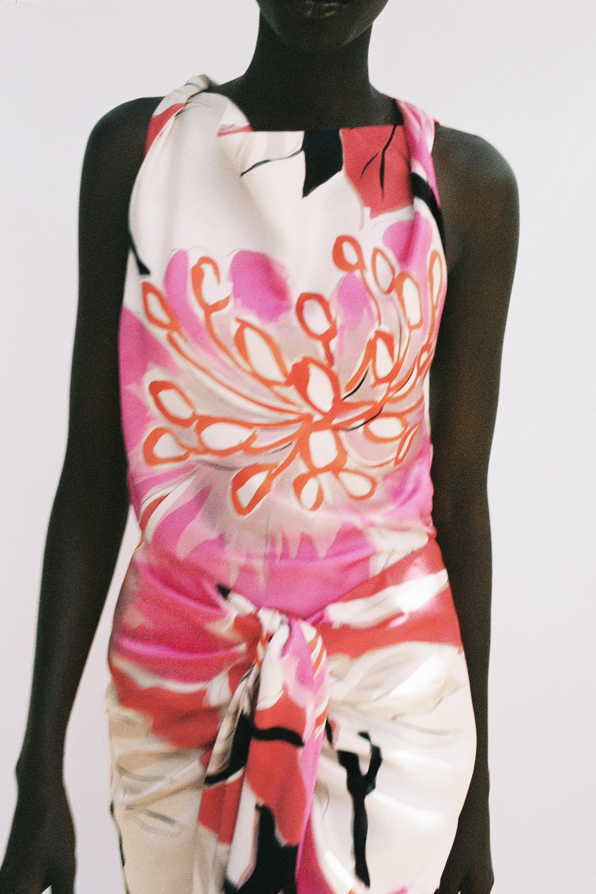 PRINTED SATIN EFFECT TOP | Zara US