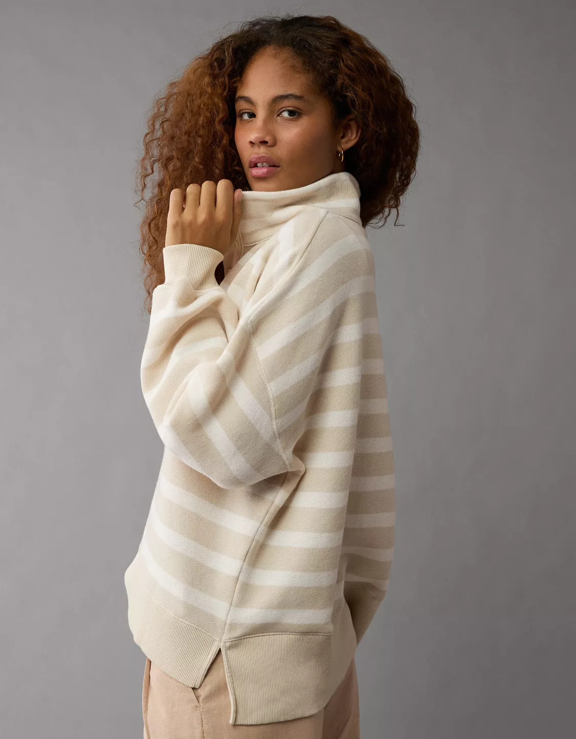 AE Big Hug Henley Sweatshirt | American Eagle Outfitters (US & CA)