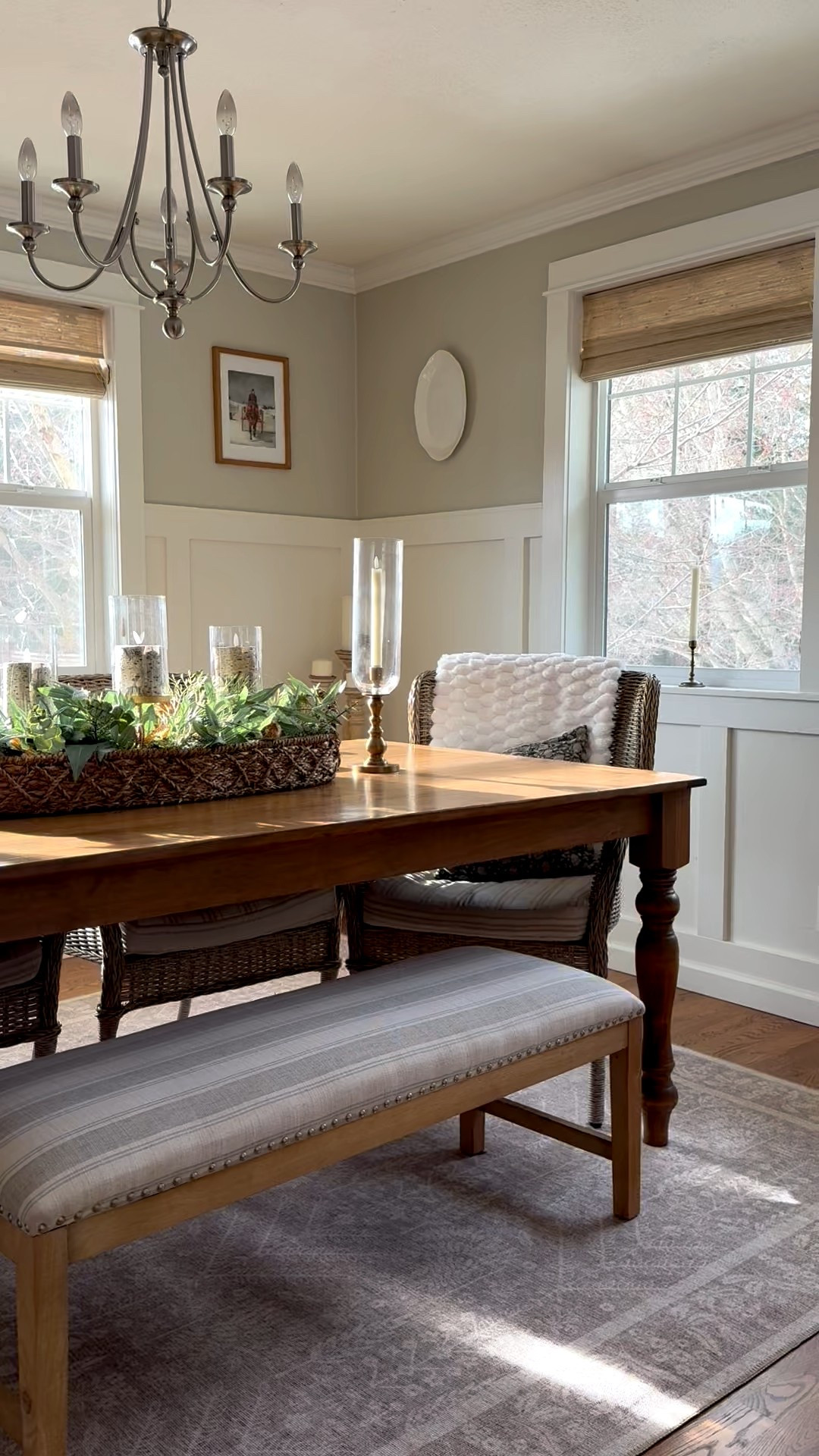 Winter dining room vibes