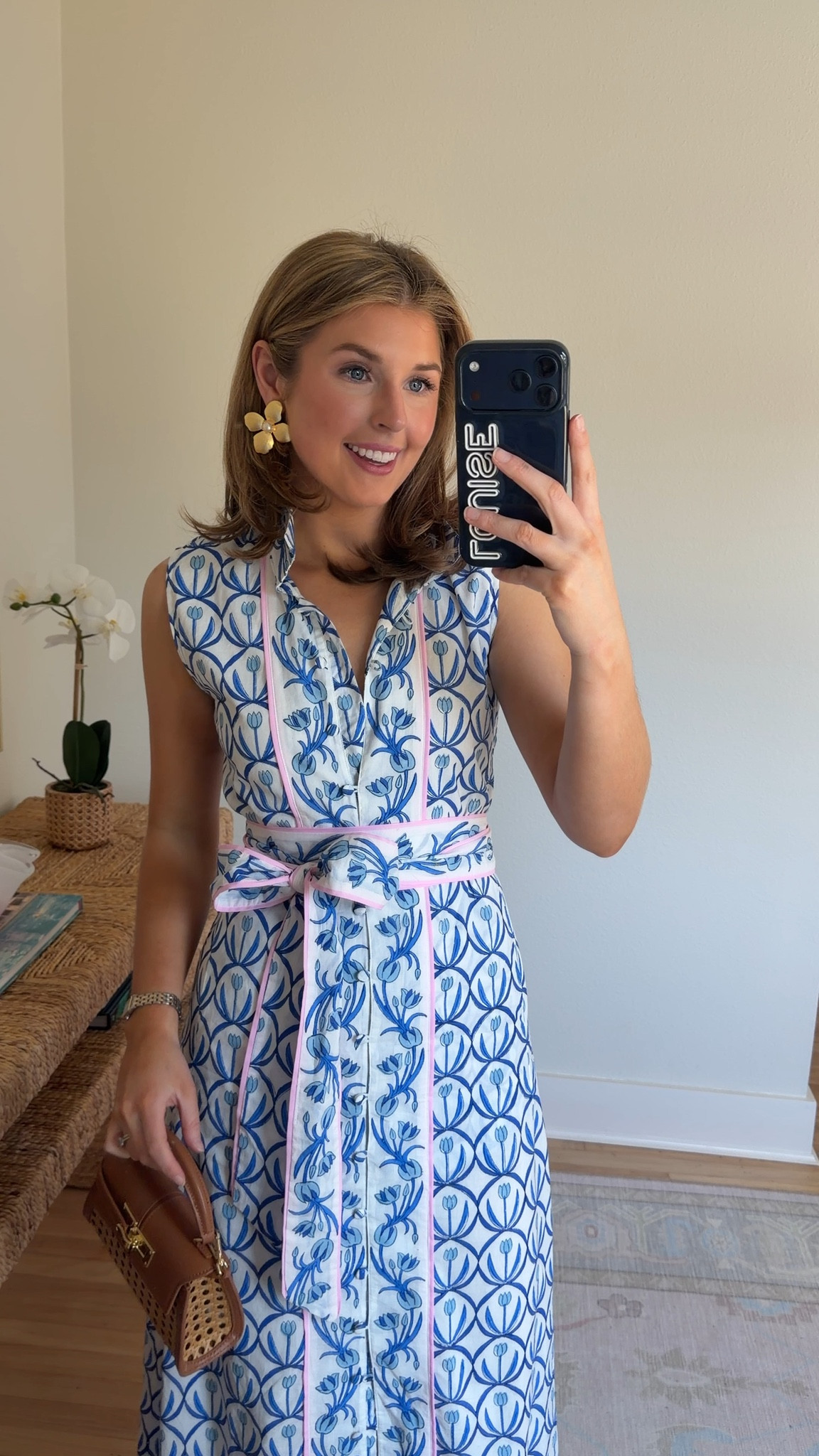 Love this dress for Easter, graduations, or baby showers! Wearing an XS