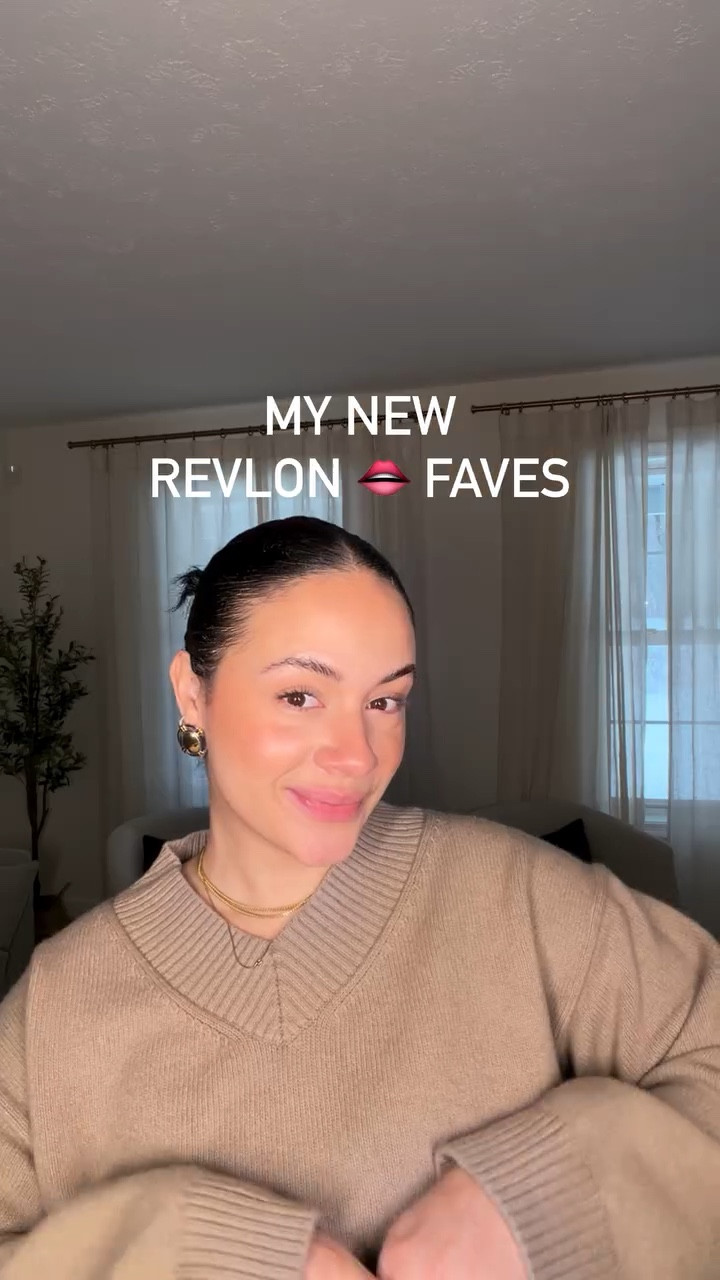 Current lip combo 🤎

@revlon favorites:
• PhotoReady Instant Lip Blur Liner – 008 Hazy
• PhotoReady Instant Plump Serum
• Super Lustrous Shine Lip – 010 Spiced Wine
• Glimmer Lip Treat Balm & Mask – Hazelnut Latte

Affordable. Pigmented. So easy.
@communityxseen #revlonpartner #revlon