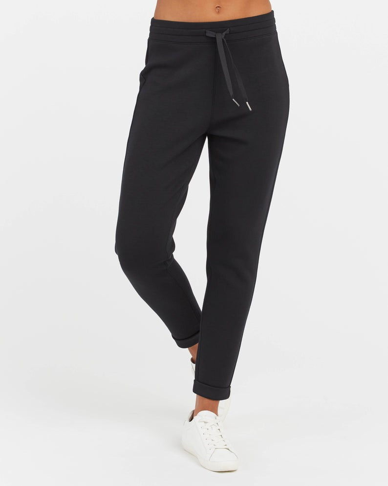 AirEssentials Tapered Pant | Spanx