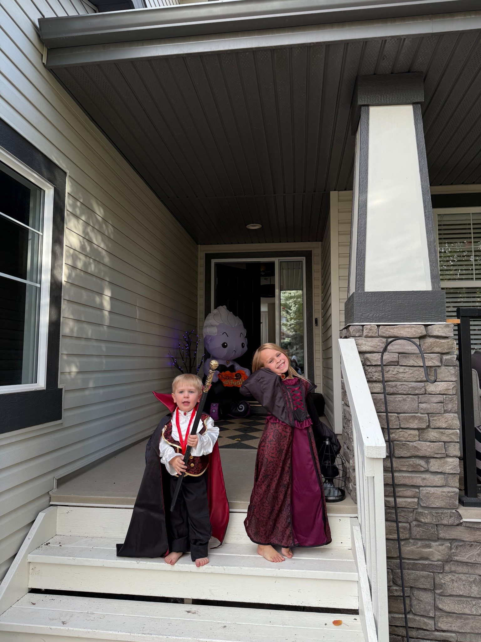 Vampire siblings 🧛‍♀️ 

#LTKfamily #LTKcanada #LTKfall