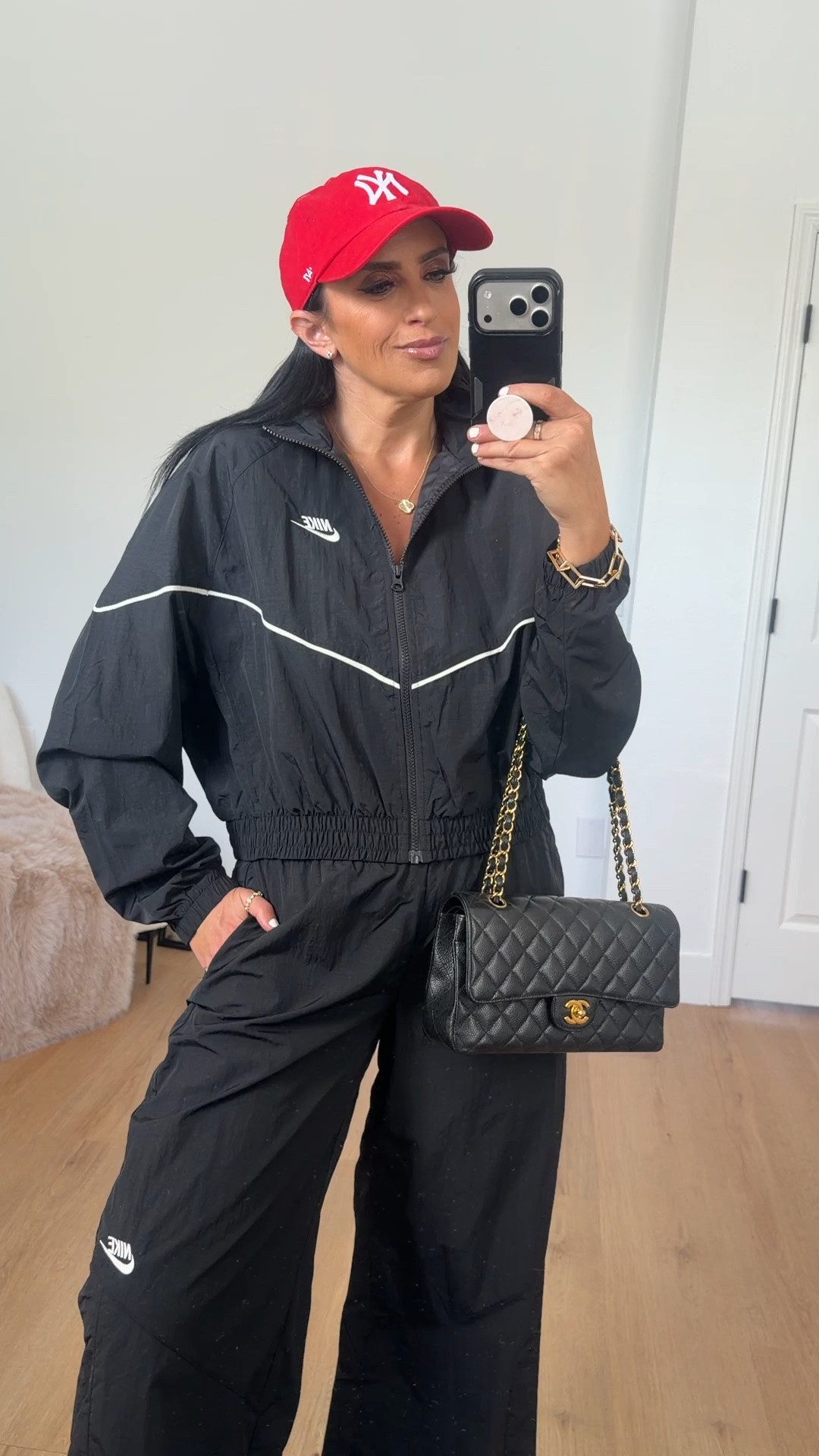 Now 40% off 🚨 Nike Sportswear Windrunner Woven Jacket Speed wearing size medium. Sportswear Wide Leg Woven Pants wearing size small.