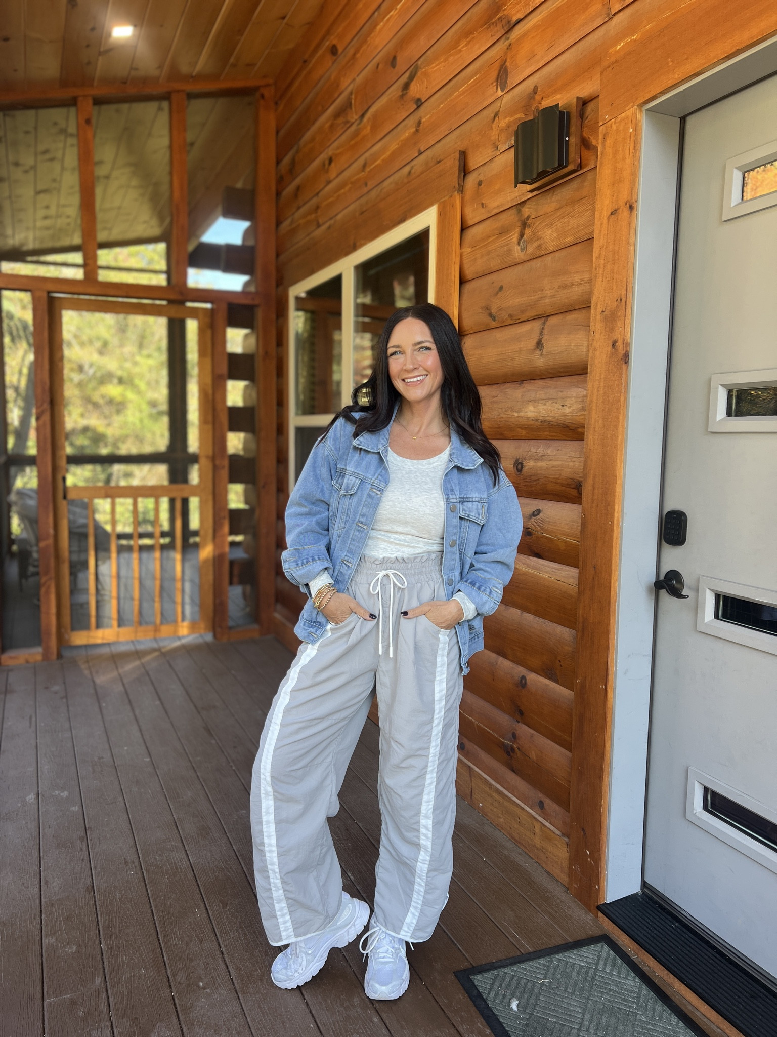 My favorite track pants are rarely on sale and they are today! Comes in lots of colors. Perfect for sports moms!



#LTKSaleAlert #LTKCyberWeek #LTKPetite