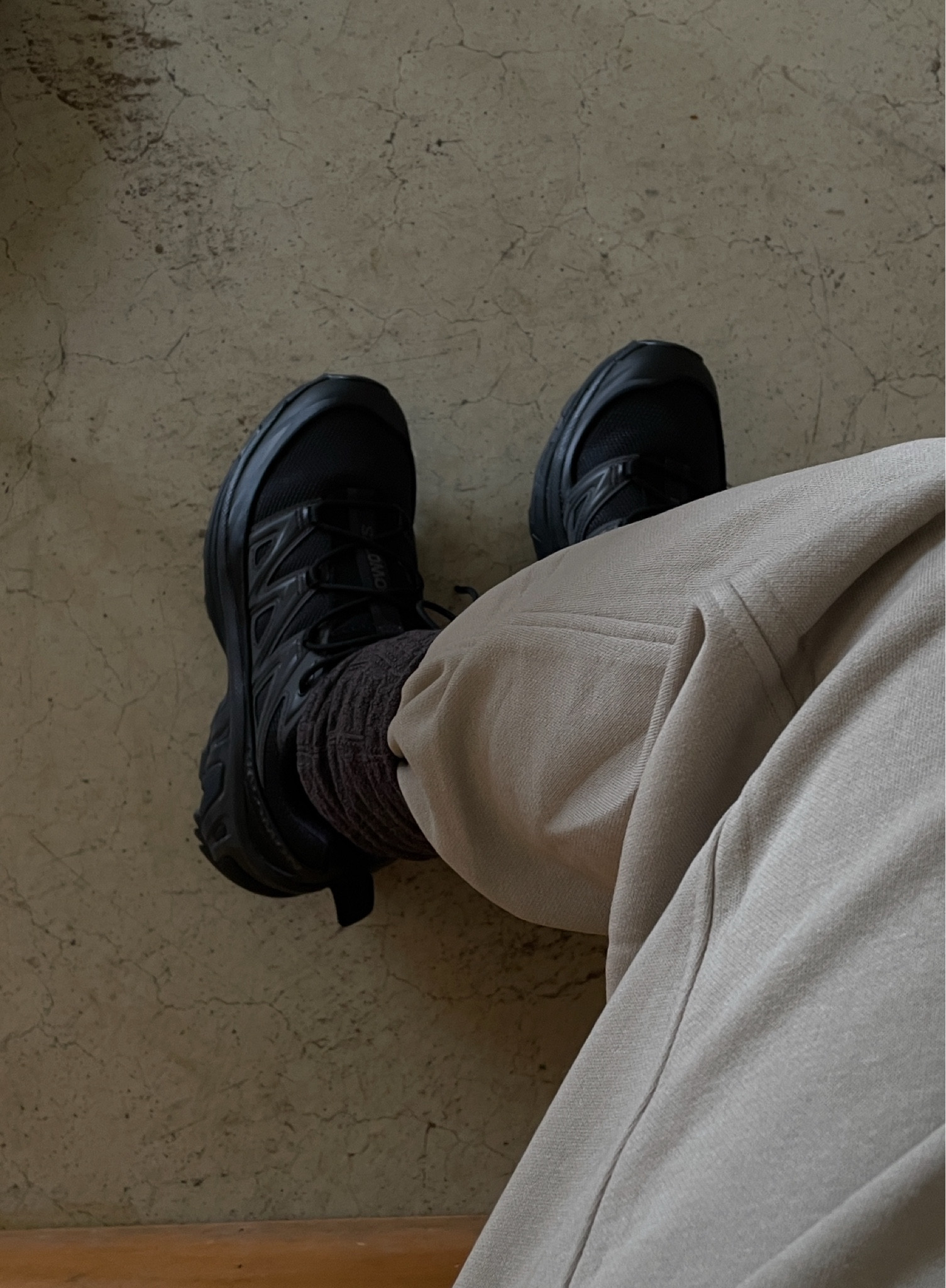 겨울에 더 잘 신게돼👟

#Salomon #salomonxt6 #살로몬 #살로몬xt6익스펜스 #살로몬사이즈 #운동화추천 

#LTKstyletip #LTKkorea #LTKshoes