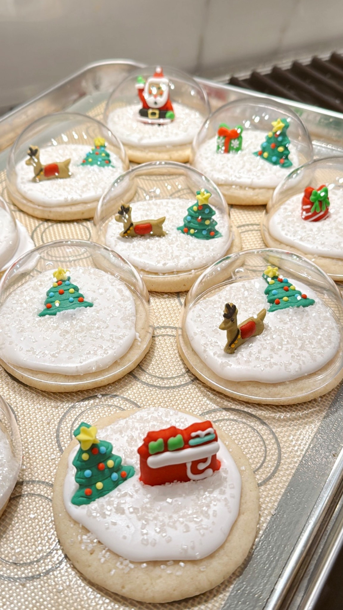 Snow globe Christmas cookies! 

#LTKfoodie #LTKHoliday #LTKSeasonal