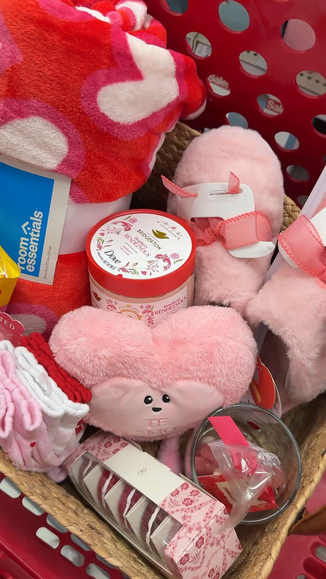 Galentine’s Basket #target #valentine #gifts

#LTKSeasonal #LTKU #LTKselfcare