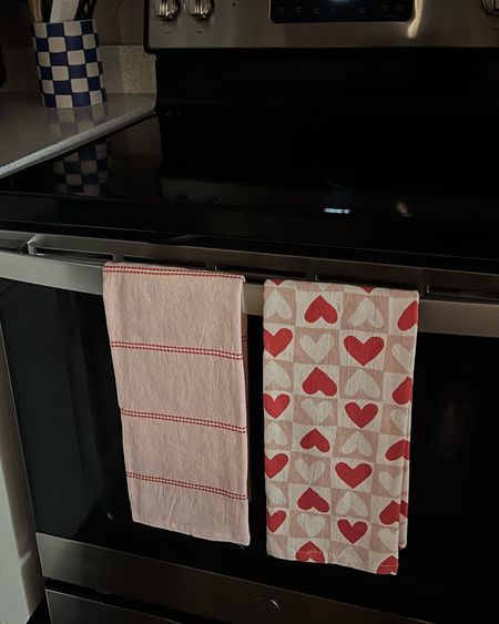 Valentine’s Day kitchen hand towels 

#LTKSeasonal #LTKhome