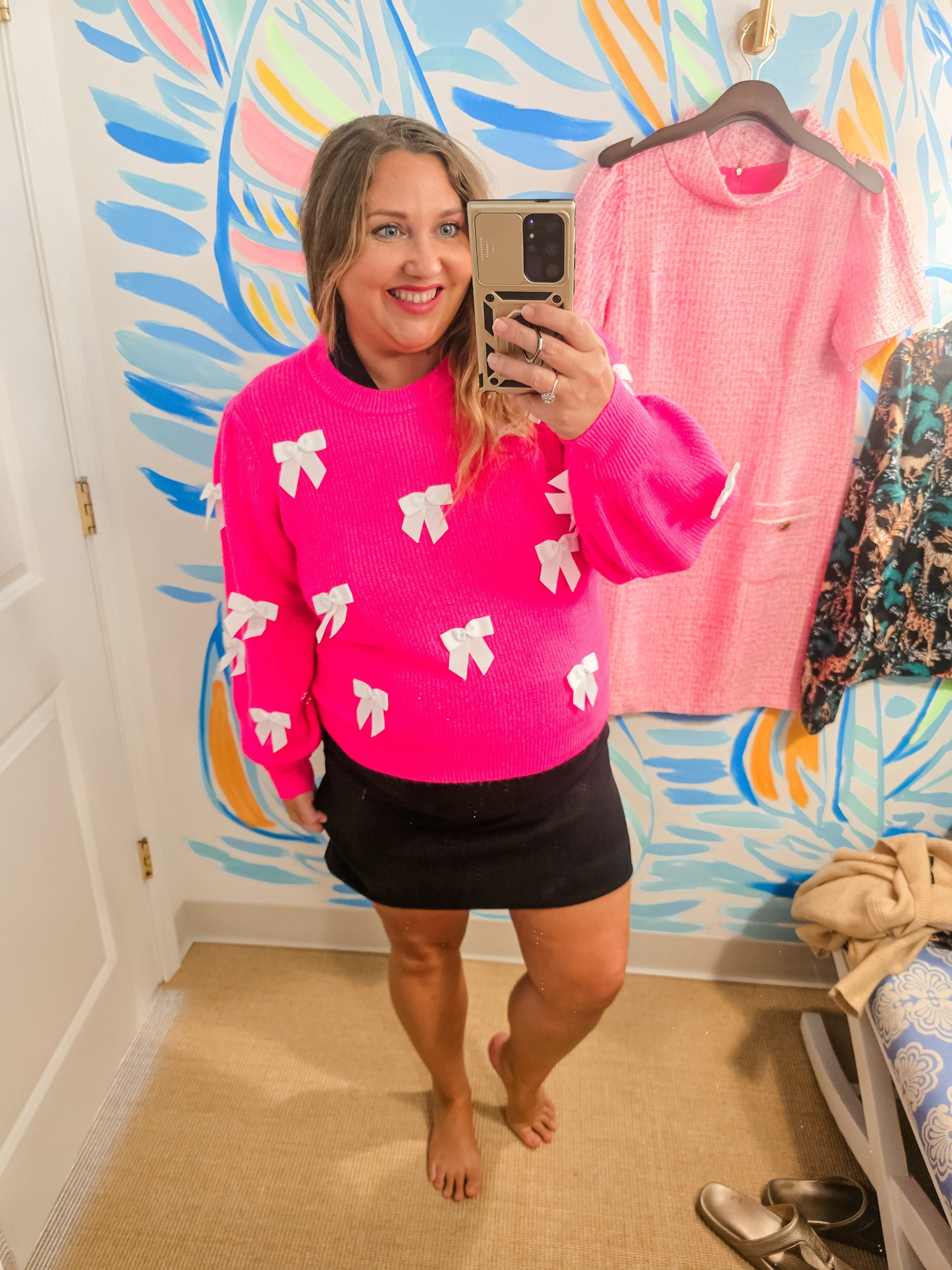 I had this sweater on a 2nd time to show the worker today there was 0 difference in the L and XLsuper comfy tho and cute #livinglargeinlilly 

#LTKPlusSize #LTKMidsize #LTKGiftGuide