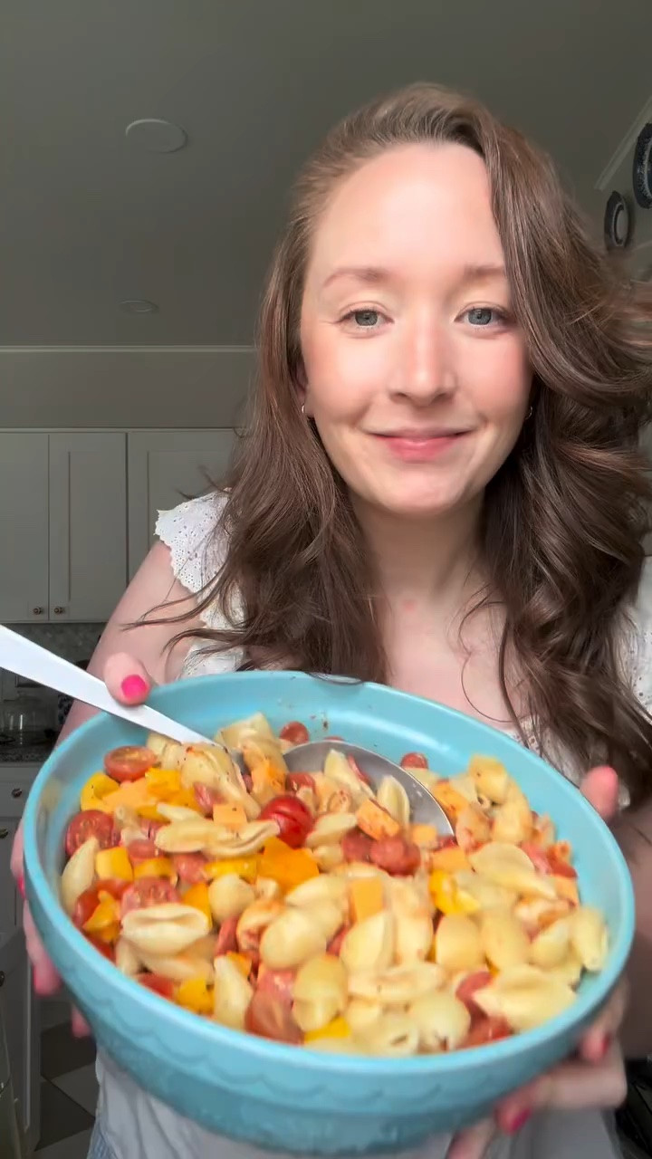 Pasta salad is always a must, but even cuter on theme! 🐚

Here’s how I make it:
Mix together
• 1 Box Cooked Pasta
• 1 Diced Pepper
• 1 Diced Block of Cheddar Cheese
• 1 bag of Mini Pepperoni
• 1 small pack of cherry tomatoes cut in half
• 1 Cup of Olive Garden Dressing
• Sprinkle Supreme Salad to taste
Refrigerate before serving. Add more dressing if needed right before serving. Enjoy 😊

#recipe #pastasalad #recipeidea #partyfood #hosting