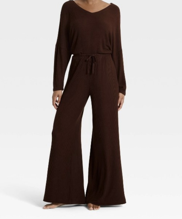 My favorite ribbed pajamas from Target are restocked in this brown color I’ve been waiting for

#LTKTravel #LTKPetite #LTKFindsUnder50