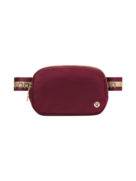 Everywhere Belt Bag 1L *Wordmark | Unisex Bags,Purses,Wallets | lululemon | Lululemon (US)