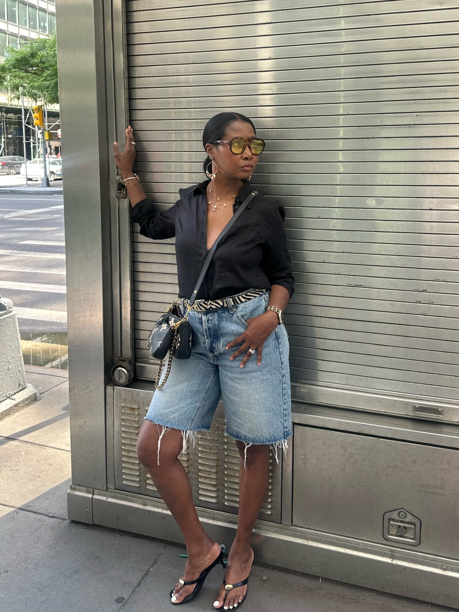 Taking On NY one look at a time. #mylook #asseenonme #stylewatch #style #bermudashorts

#LTKgrwm #LTKootd #LTKdayinmylife