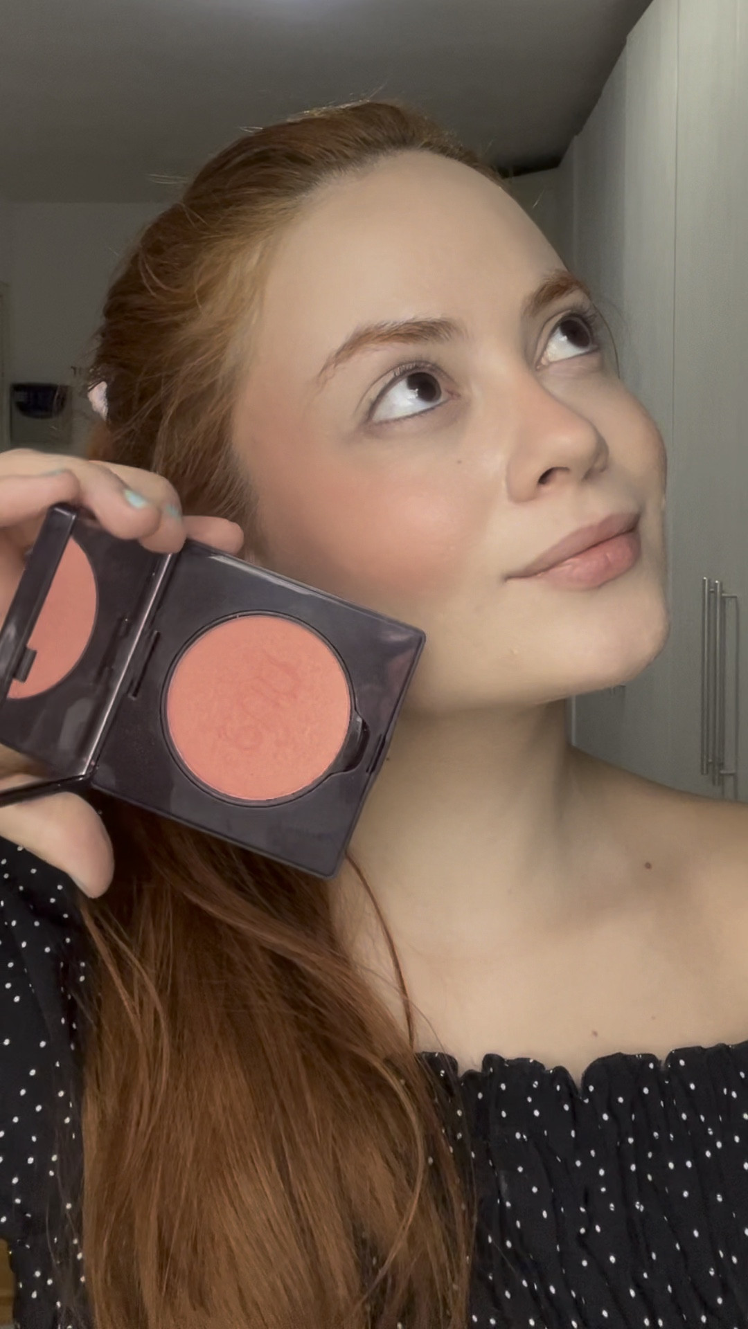 Blush compacto da natura com um fundo rosado salmão lindo e com uma leve cintilância. Você precisa comprar a embalagem e a cor, elas vendem separadas. 

#LTKbrasil #LTKbeauty