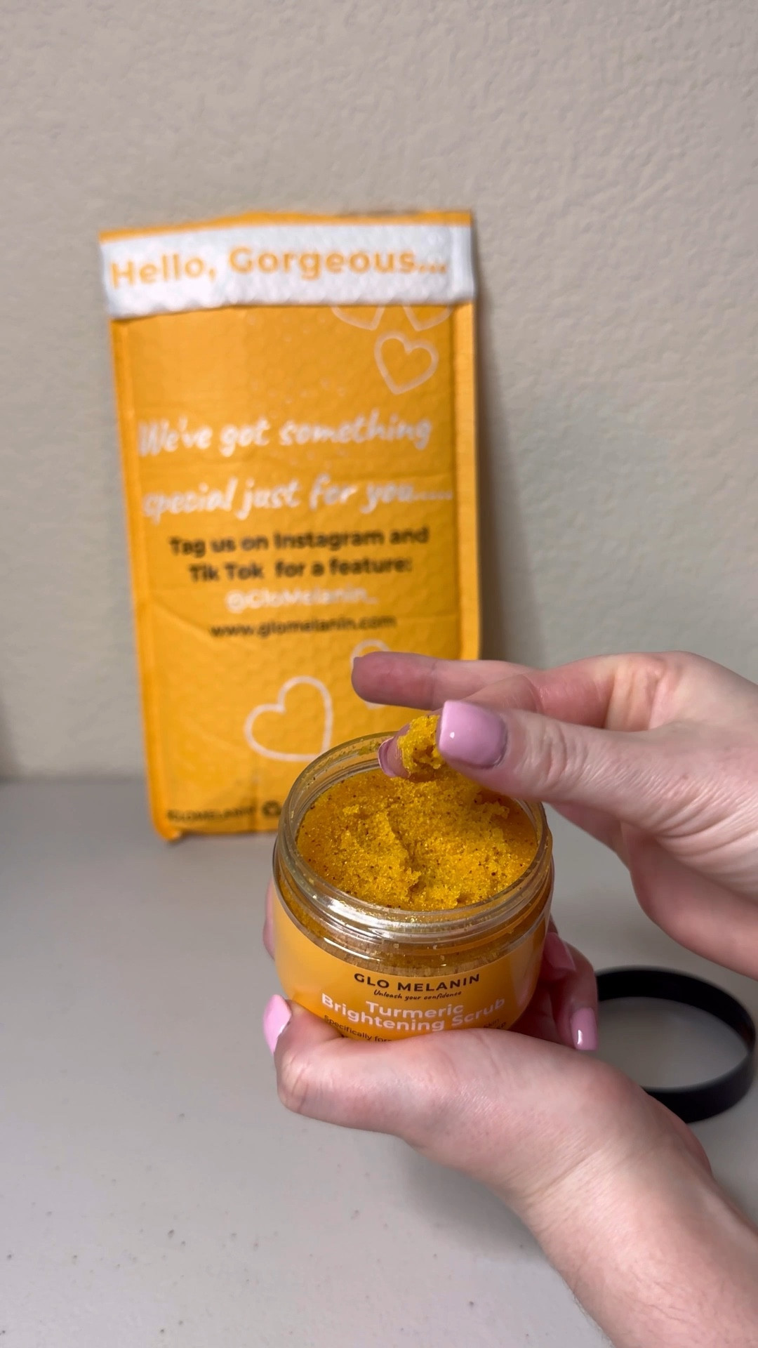 @glomelanin_ Tumeric Scrub 😍🙌🏼💛 10/10 recommend. So creamy when water is added & I saw results first try on my under arms 🫶🏼 (I think black shirts are staining them 😩)
#glomelanin #gloups #bodyscrubs #tumericscrub #scrubbingasmr  #scrubbing #tumericscrubs #tumeric #tumericmask #tumericsoap #tumericbenefits #bodyscrub #bodyscrubs #treehut #treehutscrub #scrubs #sugarscrub #sugarscrubs #bodyscrubhomemade #hygieneproducts #showerproducts #bodyscrubmimybeauty #bodyscrubwhitening #beautyproductsreview #beautyproductphotography #productsyouneed #melaninglow #melaninglotho #melaninglo #glowingskin #skinglo 

#LTKGiftGuide #LTKU #LTKBeauty