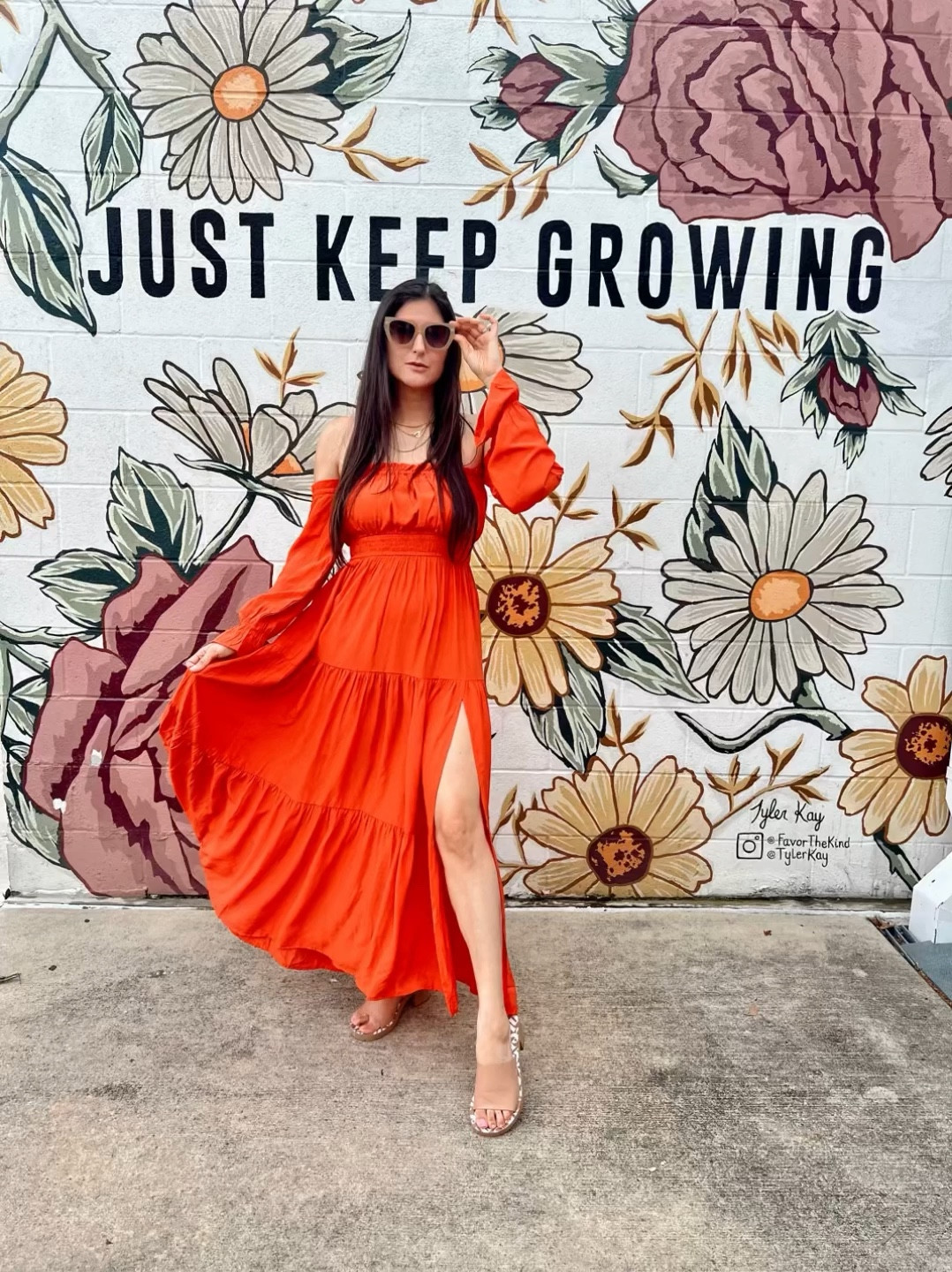 Off the shoulder dress. 

#LTKFindsUnder100 #LTKSeasonal #LTKVideo