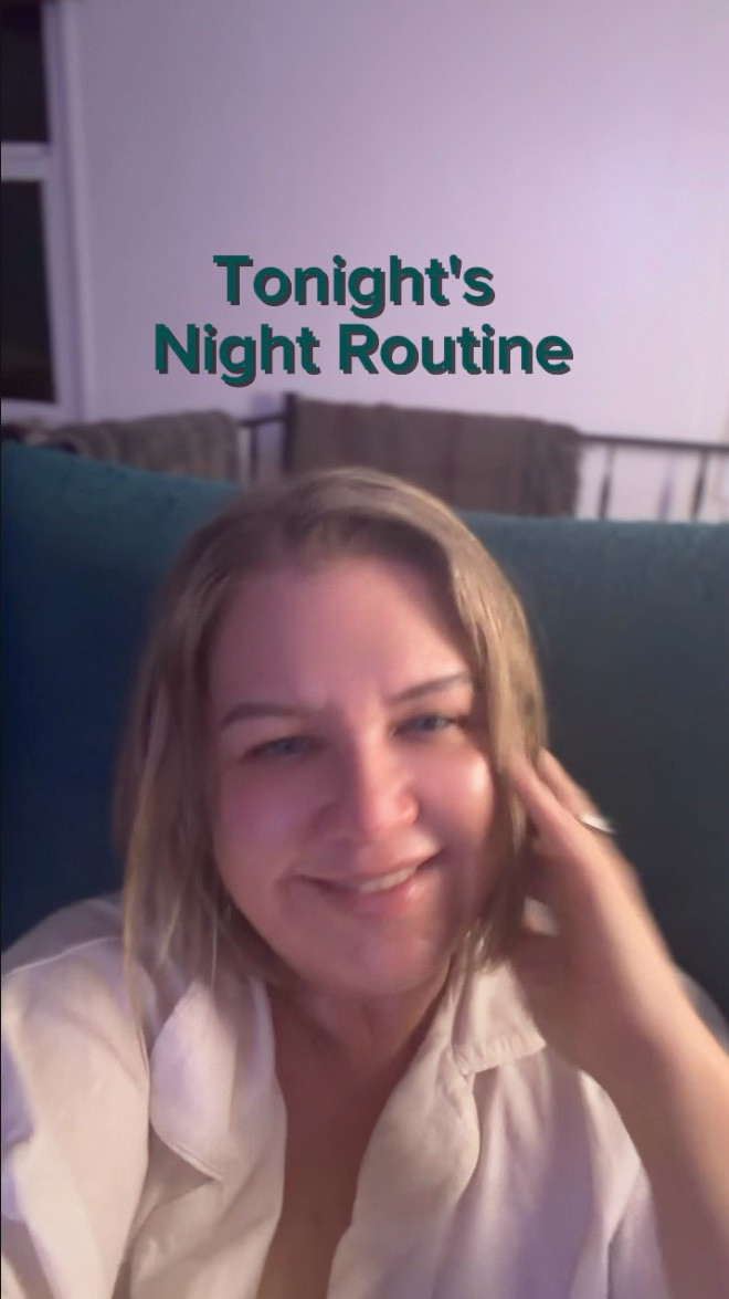 A few of the tools I use in my low-tox night routine. Simple habits that help support healthy skin, better circulation, and a smooth skin surface. Linking everything here if you’re curious about my skincare devices and favorites.

#lowtoxskincare #skincareroutine #beautytools #wellnessroutine #holisticliving #cleanbeauty #skincaredevices #ltkbeauty