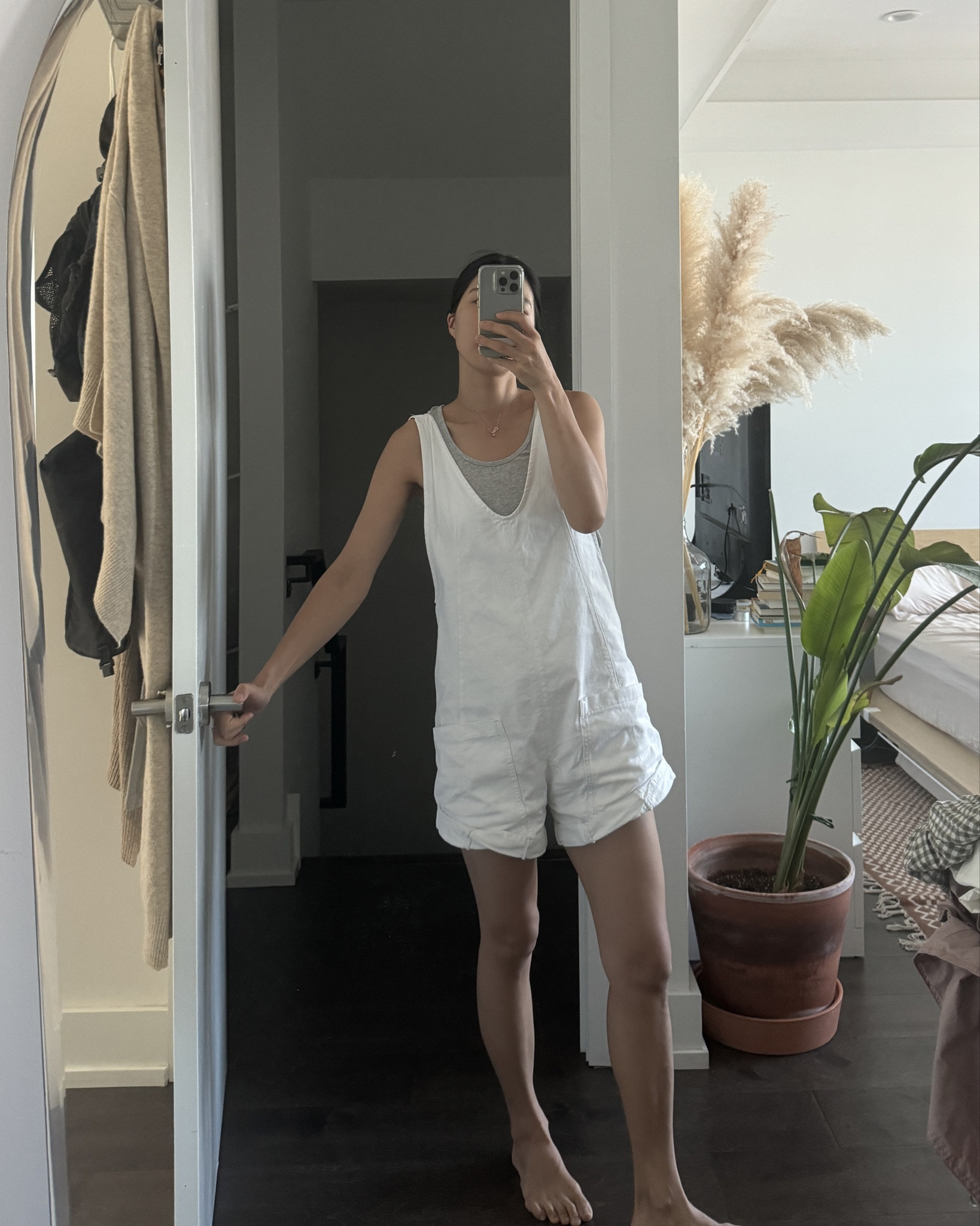 My fave shortall/ romper for the summer ❤️ perfect for the beach too as a coverup! Wearing a size XS but could do the XXS too. Supposed to be oversized but still runs LARGE

#LTKSwim #LTKSeasonal #LTKBump