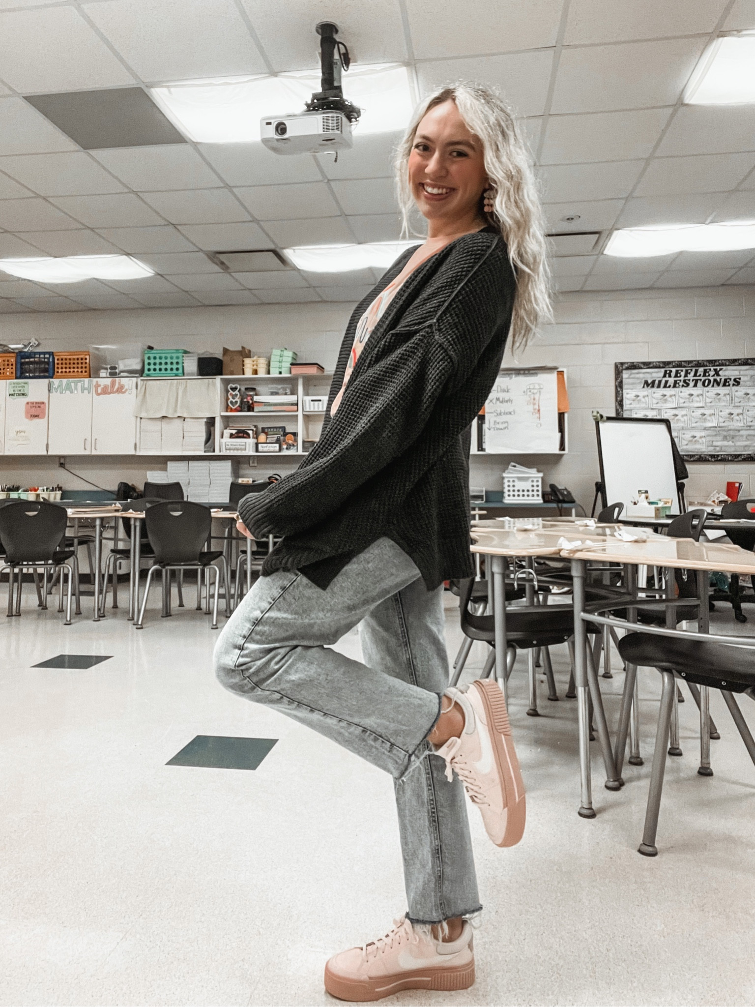 Teacher outfits, work outfits, workwear, teacher outfit ideas, teacher outfit inspo, work outfit ideas, teacher style, teacher fashion, teacher t-shirt 

#LTKFind #LTKunder100 #LTKworkwear