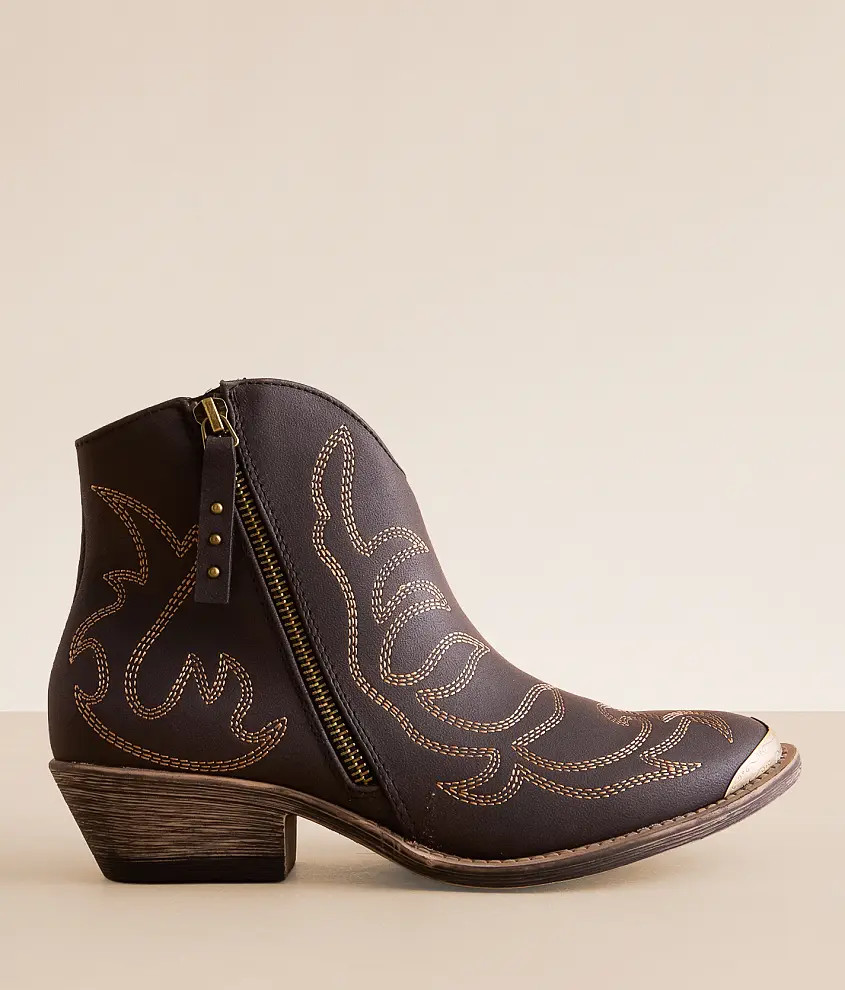 Tazz Western Ankle Boot | Buckle