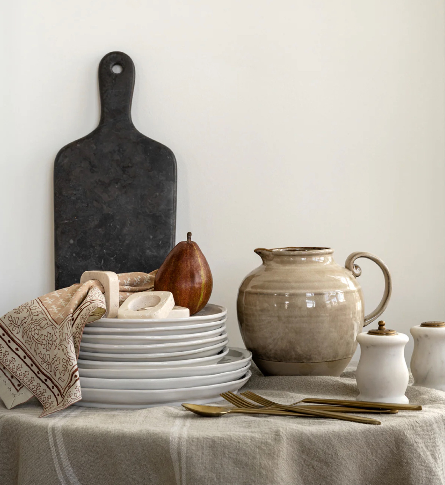 Ceramic Jug Vase #ceramic #vase #homedecor #interiordesign

#LTKSeasonal #LTKHome #LTKFindsUnder100