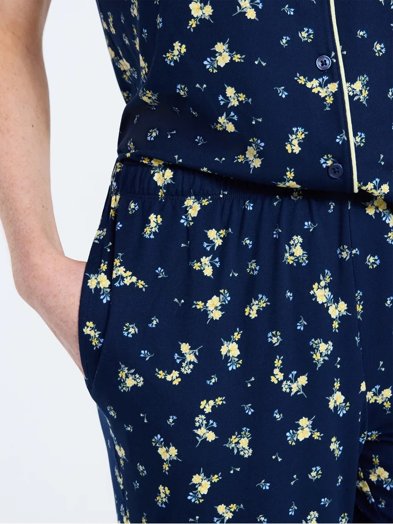 Joyspun Women's Dreamy Soft Collection Notch Collar Top and Capri Pants Pajama Set, 2-Piece, Size... | Walmart (US)