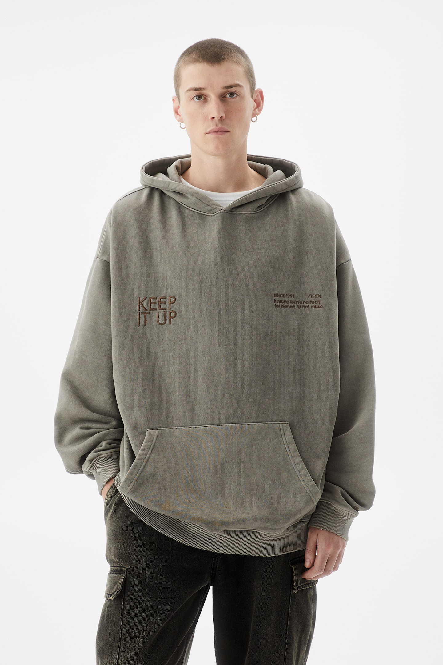Boxy-Hoodie im Washed-Look | PULL and BEAR DE