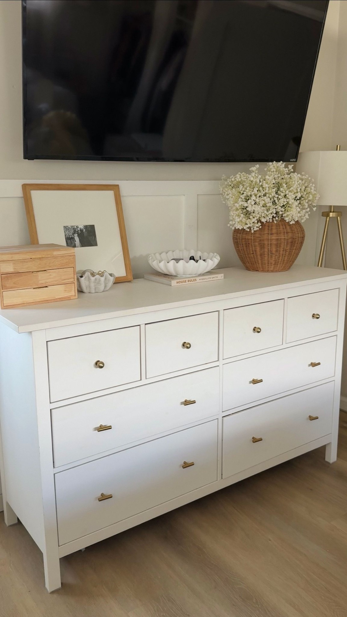 Dresser drop bowls are the perfect way to style your dresser for functionality & aesthetic! Pair with a jewelry box or candle sticks, overmatted framed photos, vase & florals! 

#LTKHome