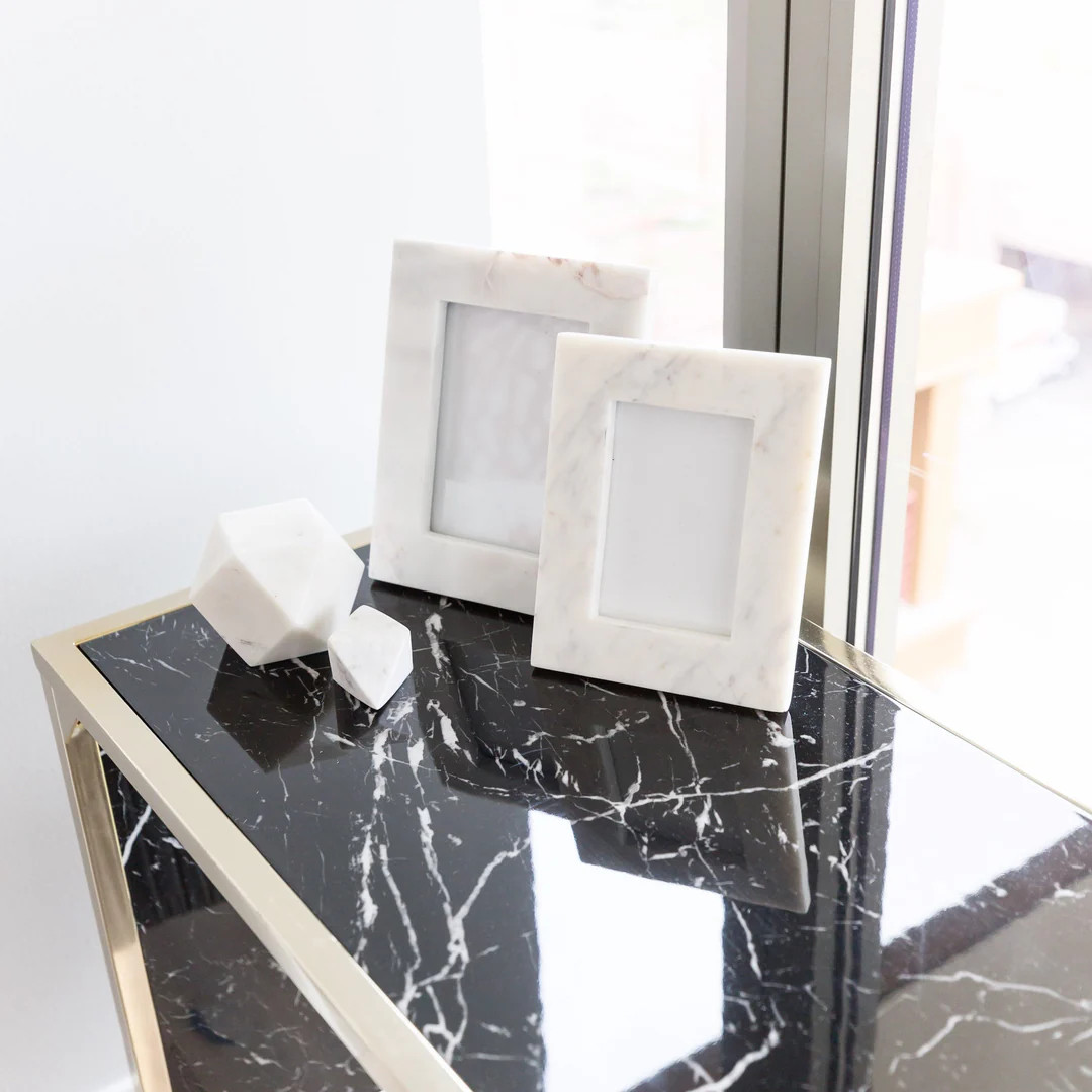 Vienna Marble Frame | StyleMeGHD