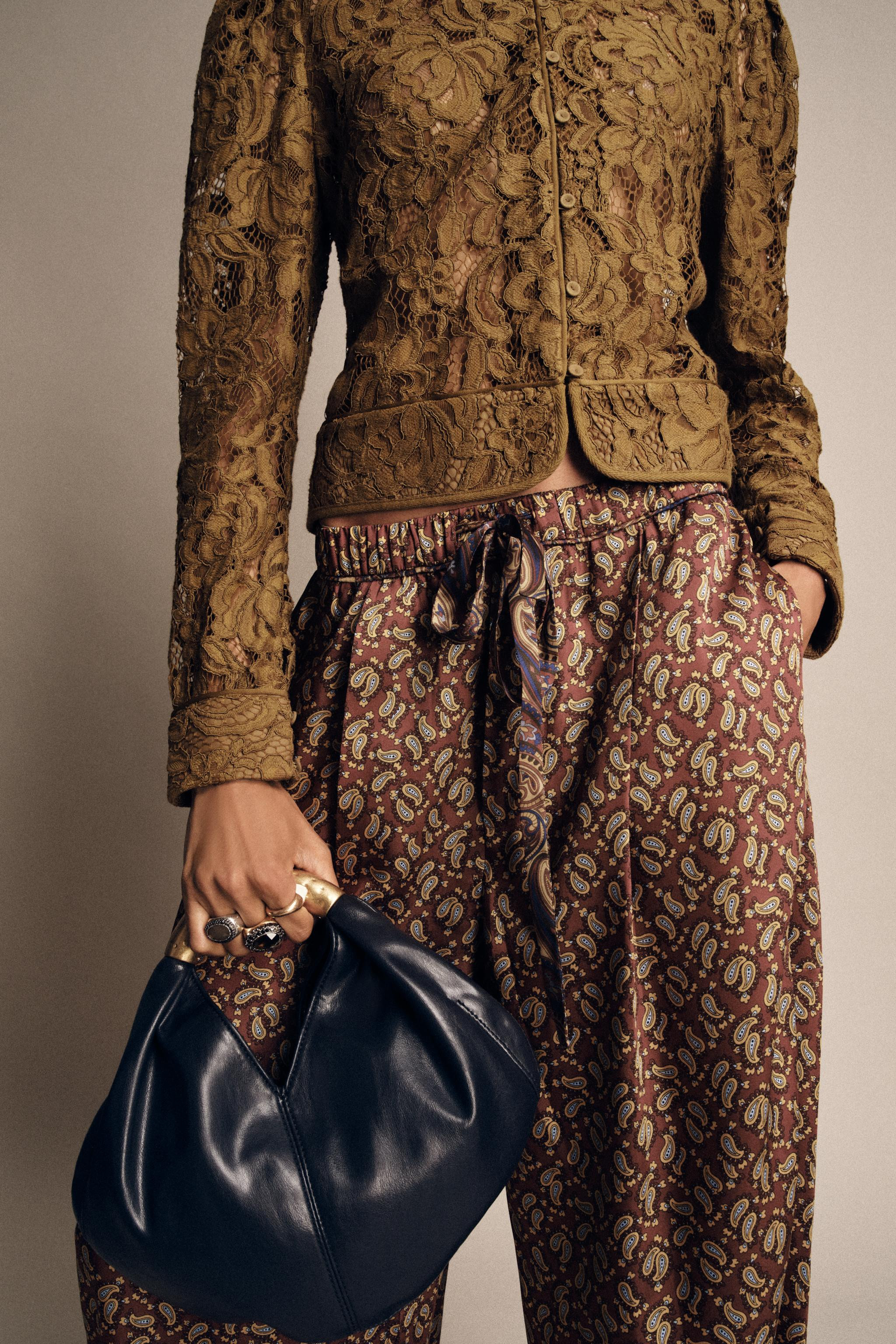 METAL HANDLE HANDBAG | Zara UK