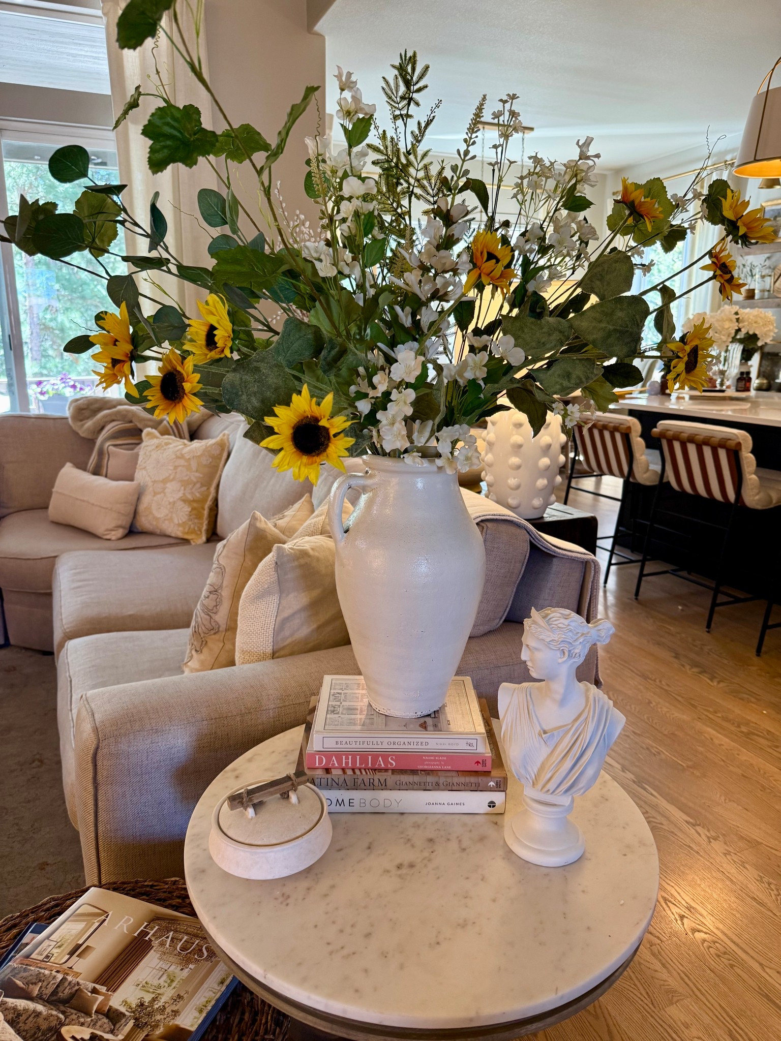 This beautiful floral was originally $159. Now on sale for $46! Don’t wait! 

#homedecor #homeaccessories #homefinds

#LTKHome #LTKSeasonal #LTKMothersDay