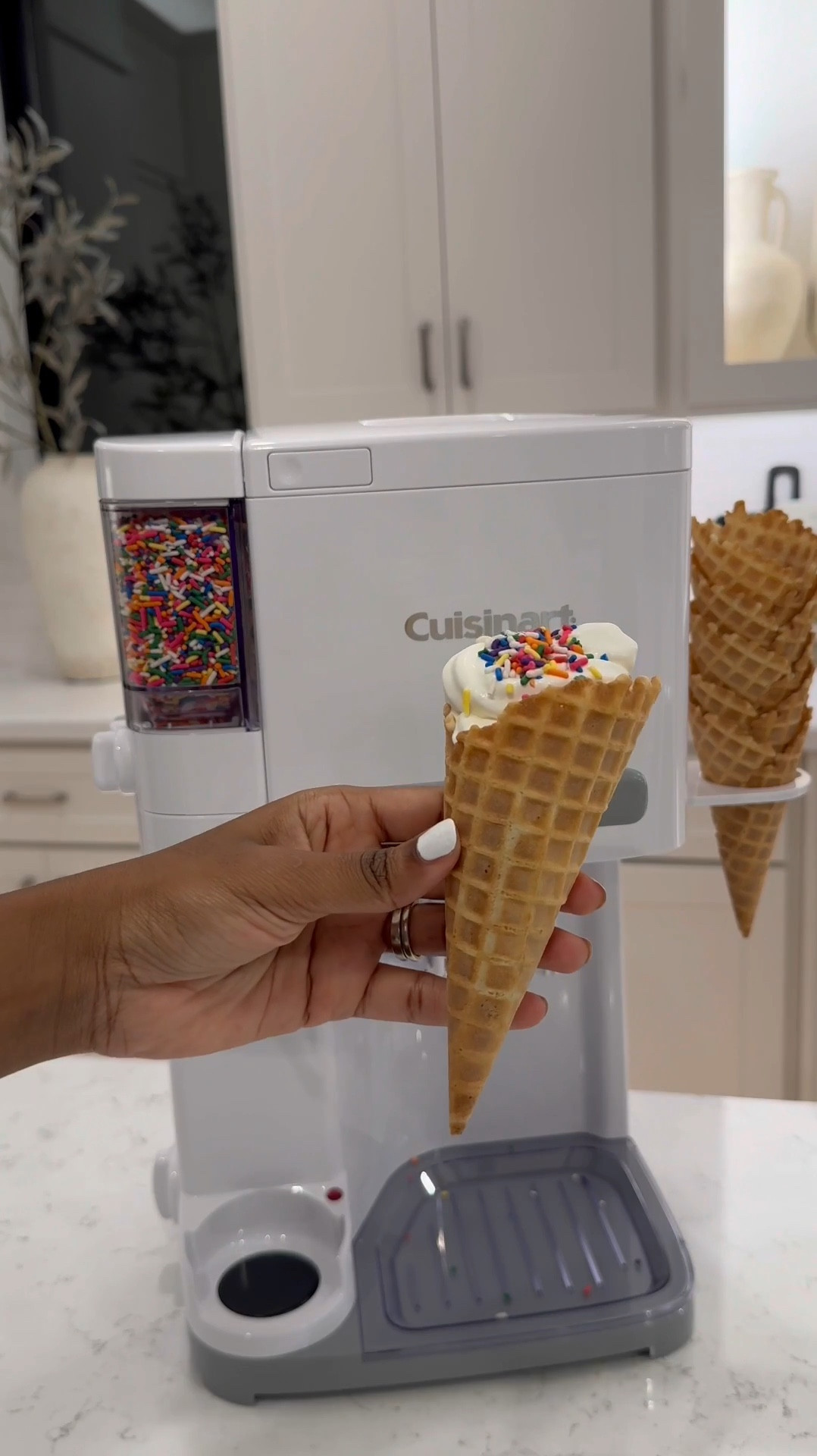 ☀️ Summer just got cooler—literally! Here are my top kitchen picks to beat the heat and keep the good vibes flowing all season long 🍧🍹

🧊 Igloo Ice Maker– Say goodbye to ice tray struggles! This sleek machine makes 9 cubes in just 7 minutes and up to 26 lbs a day. Perfect for summer parties, iced coffee, or poolside chillin’.

🍨 Ice Cream & Slushy Maker– Treat yourself to homemade frozen desserts in under 30 minutes! Bonus: It comes with a warming cup for drizzles of caramel or chocolate. Yes, please!

💪🏽 NutriBullet Blender Blend and go! This compact yet powerful blender is your smoothie BFF this summer—no mess, no fuss, just blend & sip!

🥤 Can-Shaped Tumbler Glasses Aesthetically pleasing and perfect for iced drinks. Think lemonades, cold brew, mocktails—so cute for hosting or just treating yourself!

Your summer kitchen upgrade starts here 🛍️👇🏼
#LTKSummerFinds #LTKKitchen #IcedCoffeeVibes #HomeEssentials #LTKBackyardVibes


#LTKHome