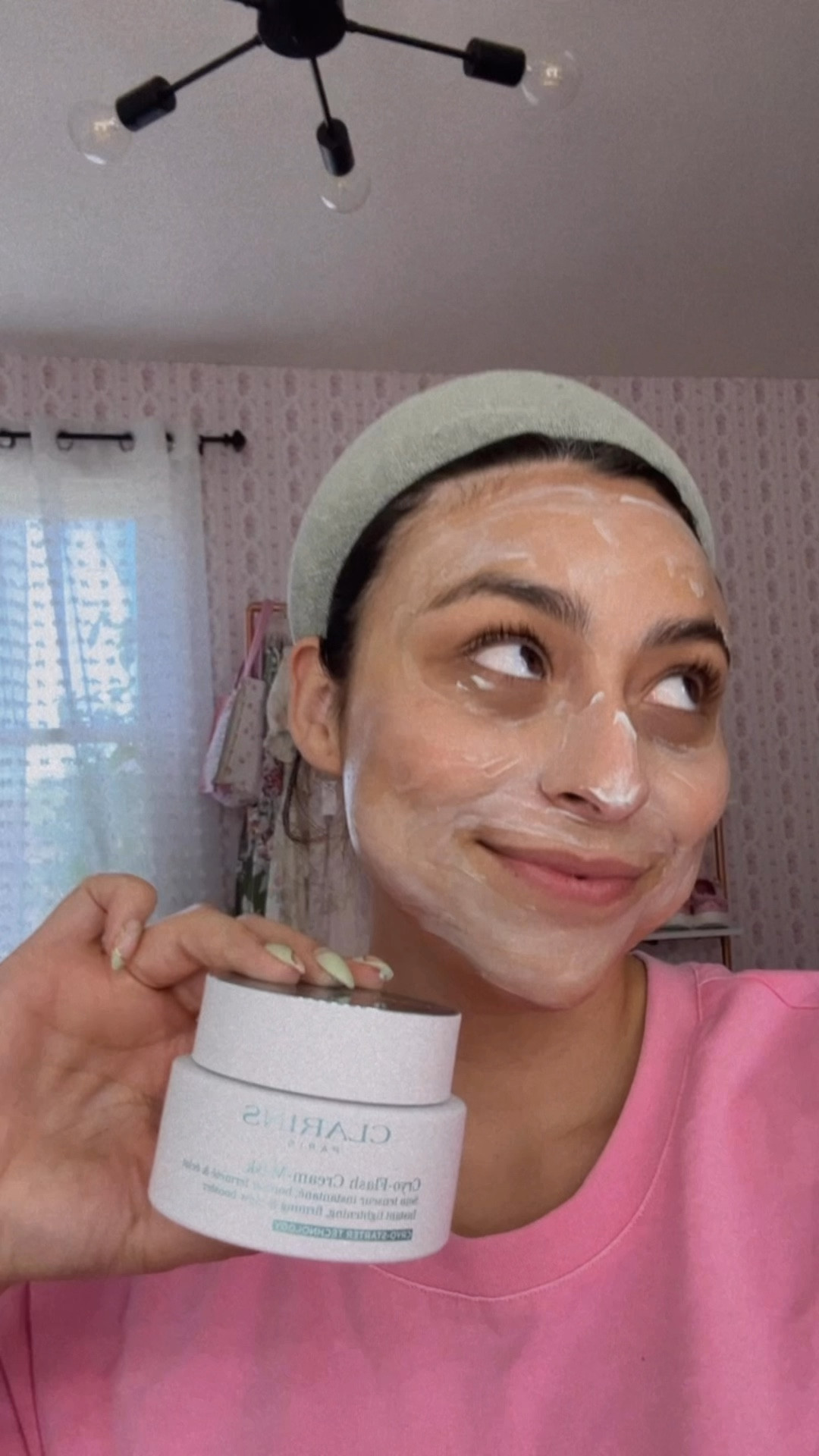 SO obsessed with this Clarins face mask. It feels amazing! 😍 it's their cryo-flash cream mask so it's icy cold and you get all the benefits of a ice face bath.
Your skin's temperature is lowered by 7°F!  And gives you instant tightening, firming & glow booster 🥶 ✨💗

#LTKFindsUnder100 #LTKBeauty