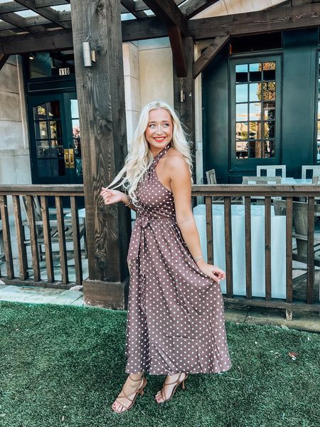 Happy Monday! We had the best weekend!🥰 Wore this adorable dress to brunch yesterday- and got so many compliments on it! 

🔗 Dress linked in the LTK app (link in bio)