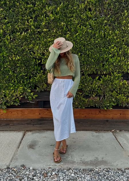 casual spring vacation outfit🌵 love this linen skirt! 

#LTKfindsunder50 #LTKSeasonal #LTKFestival