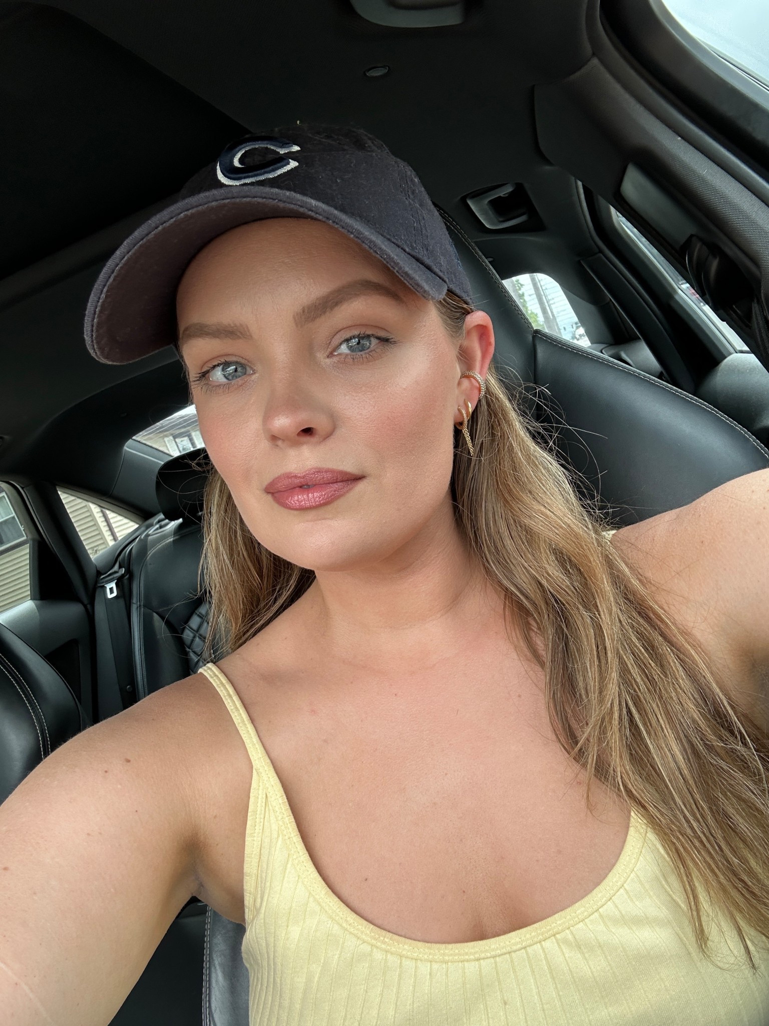 Minimal makeup and air dried hair 💛 use briannafox for 10% off Miranda Frye jewelry 

#LTKFindsUnder50 #LTKStyleTip #LTKBeauty