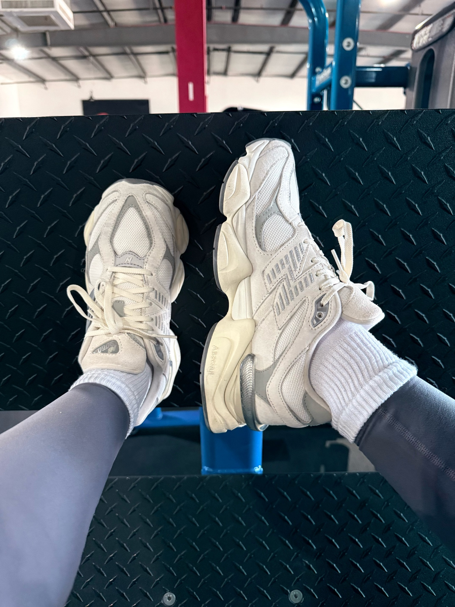 Still my favorite all time shoe! Turned into my leg day shoe. #shoes #tennisshoes #everydayshoe