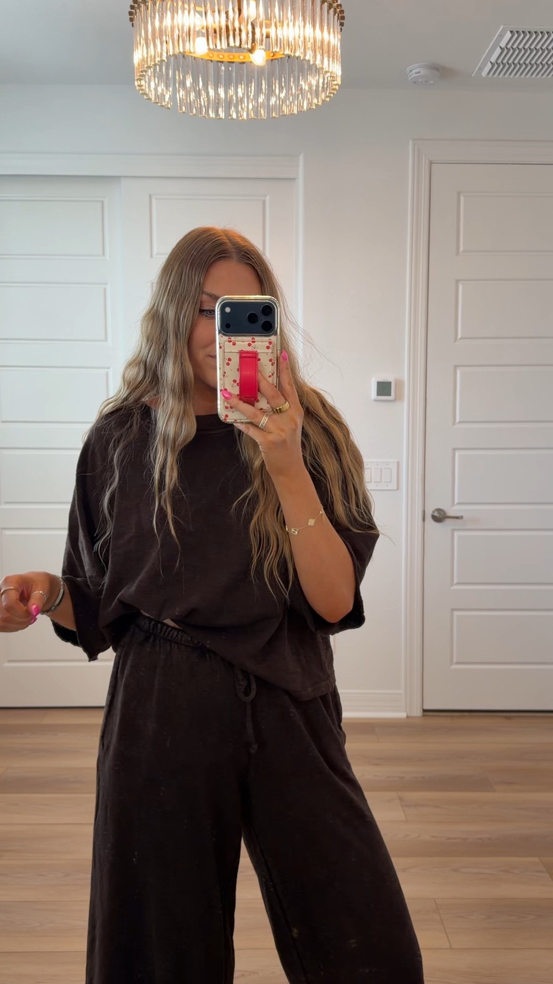 @Aerie sale! Wearing smalls. Love this comfy brown set for fall

#LTKootd